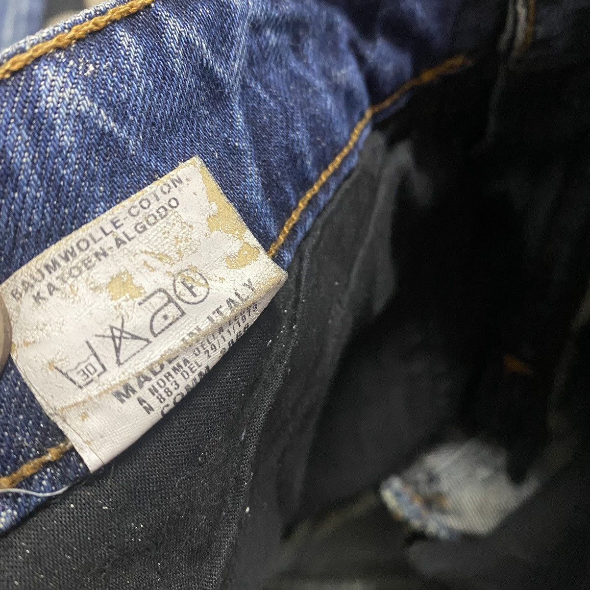 Dirk Bikkembergs Dirk Bikkembergs Distressed Denim Jeans Size US 31 - 21 Thumbnail