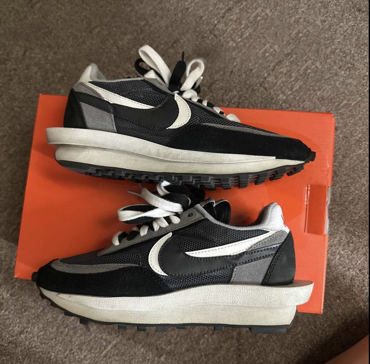 Nike sacai grailed hotsell