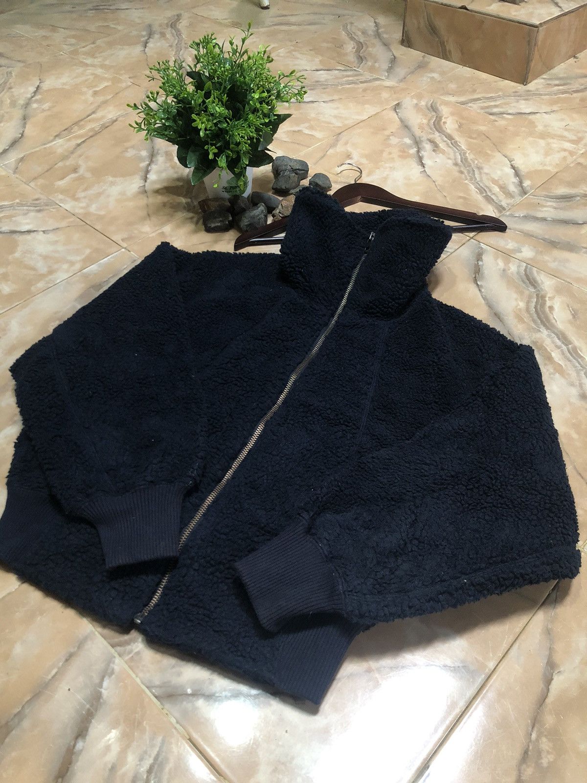 Jun Takahashi × Undercover × Uniqlo 🔥Steal🔥Undercover Uniqlo fleece Sherpa Size US L / EU 52-54 / 3 - 8 Thumbnail