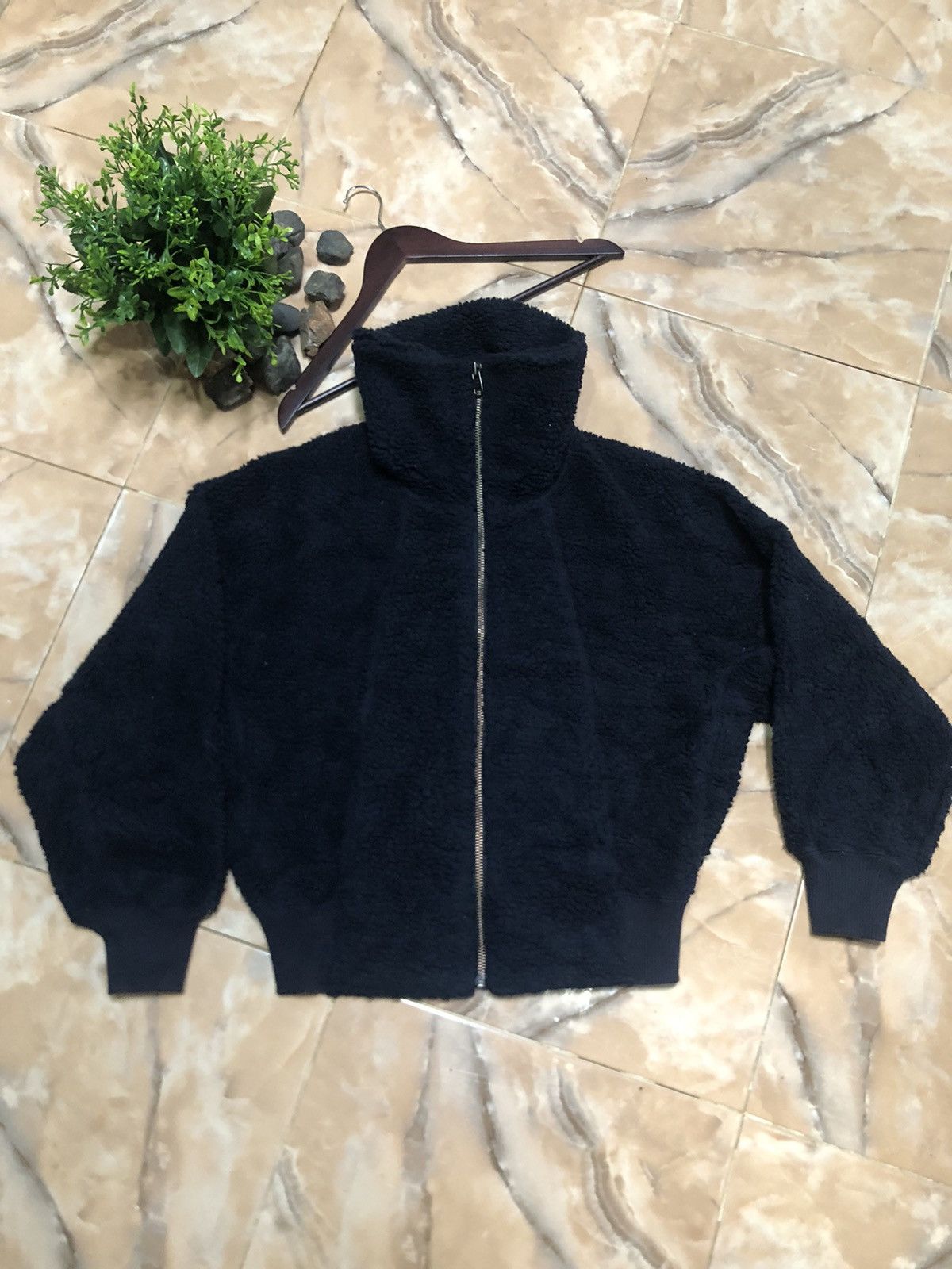 Jun Takahashi × Undercover × Uniqlo 🔥Steal🔥Undercover Uniqlo fleece Sherpa Size US L / EU 52-54 / 3 - 2 Thumbnail