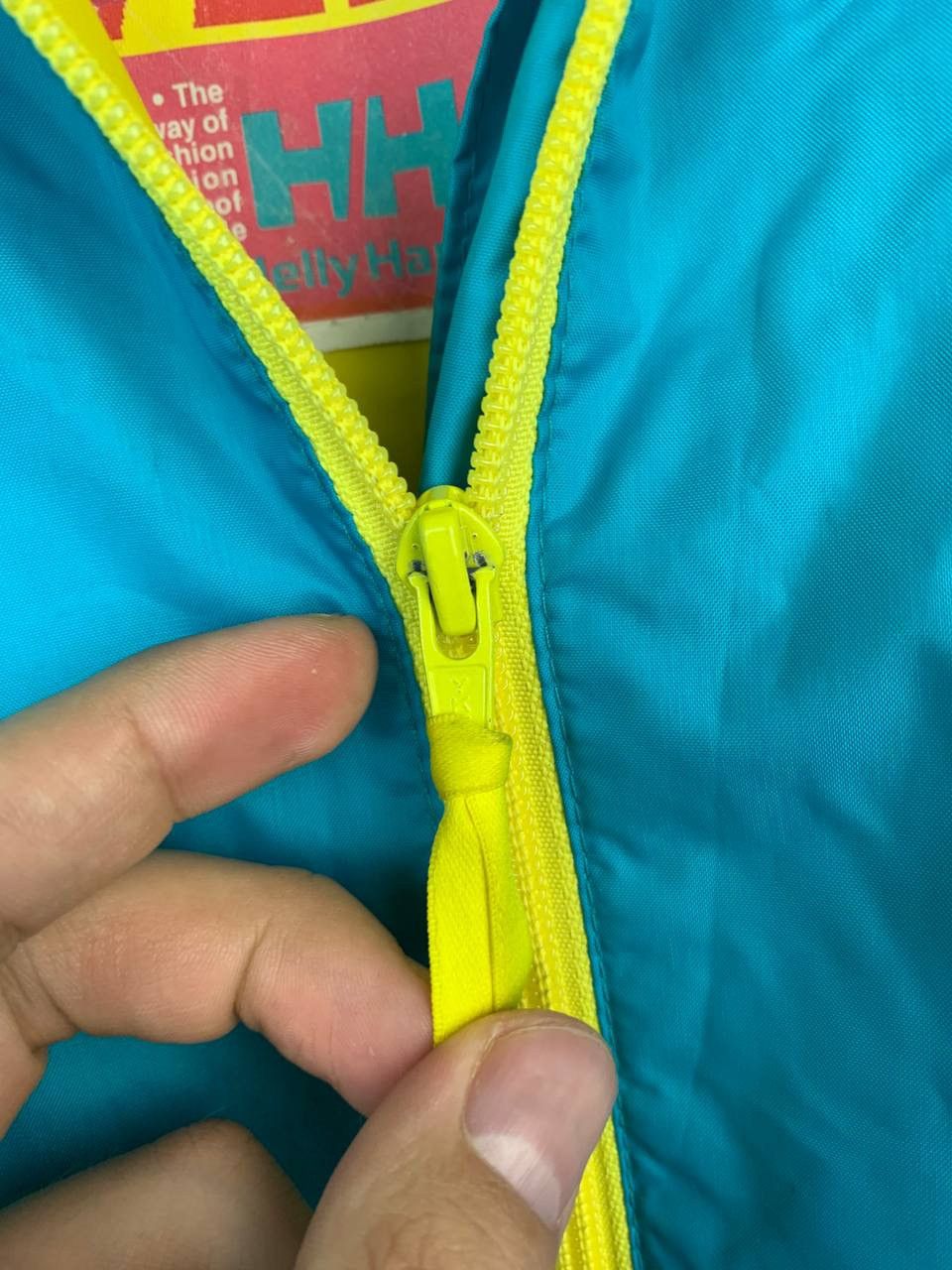 Helly Hansen Very Rare Helly Hansen Vintage Mens Jacket 90s Size US M / EU 48-50 / 2 - 9 Thumbnail