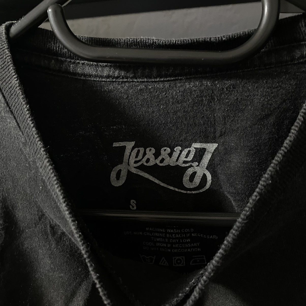 Band Tees JESSIE J HEART BEAT TOUR HEAVY STONE WASHED T SHIRT Size US S / EU 44-46 / 1 - 5 Thumbnail