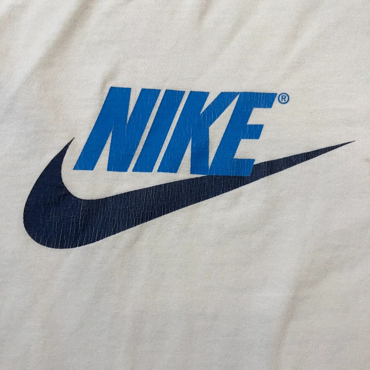 Nike × Vintage Vintage Y2K Nike Center Swoosh Tee Size US L / EU 52-54 / 3 - 2 Thumbnail