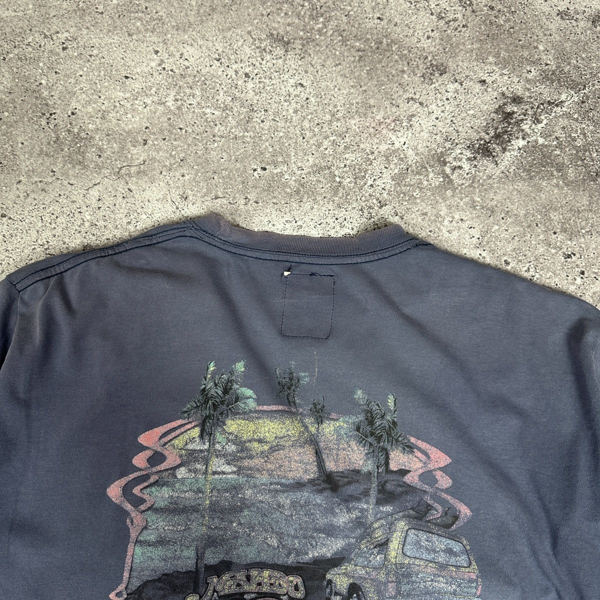 Vintage Vintage 90s Distressed Mambo Morning Glory tee Australia y2k Size US L / EU 52-54 / 3 - 15 Thumbnail