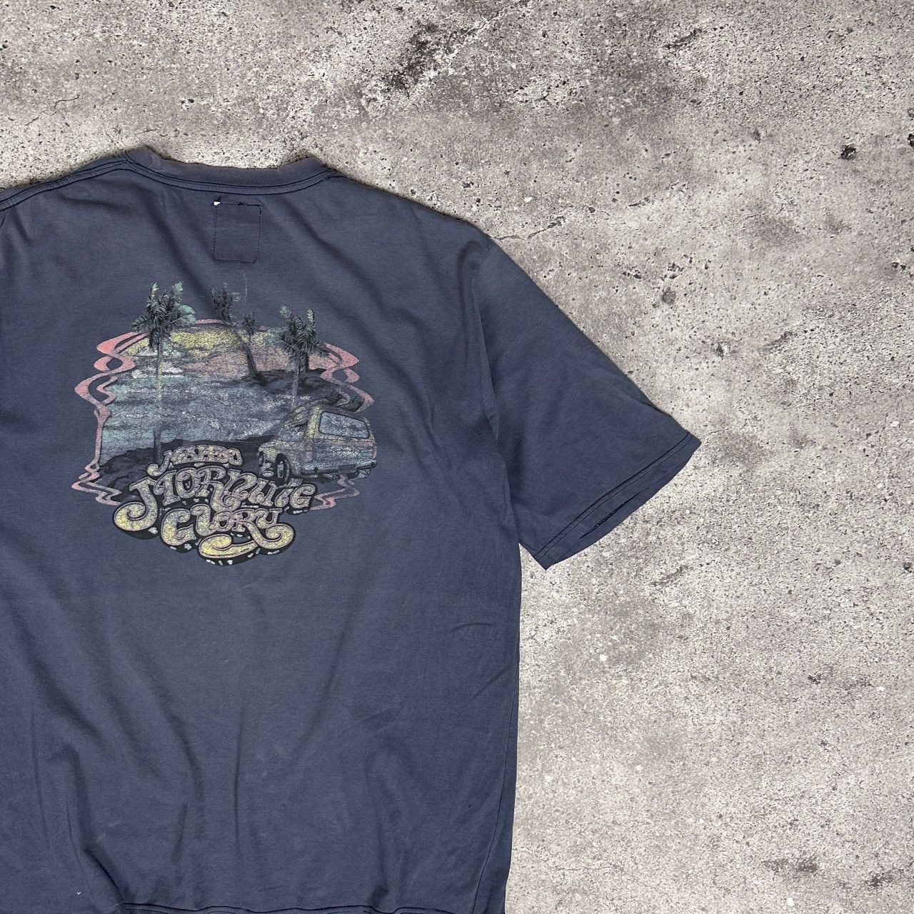 Vintage Vintage 90s Distressed Mambo Morning Glory tee Australia y2k Size US L / EU 52-54 / 3 - 3 Thumbnail