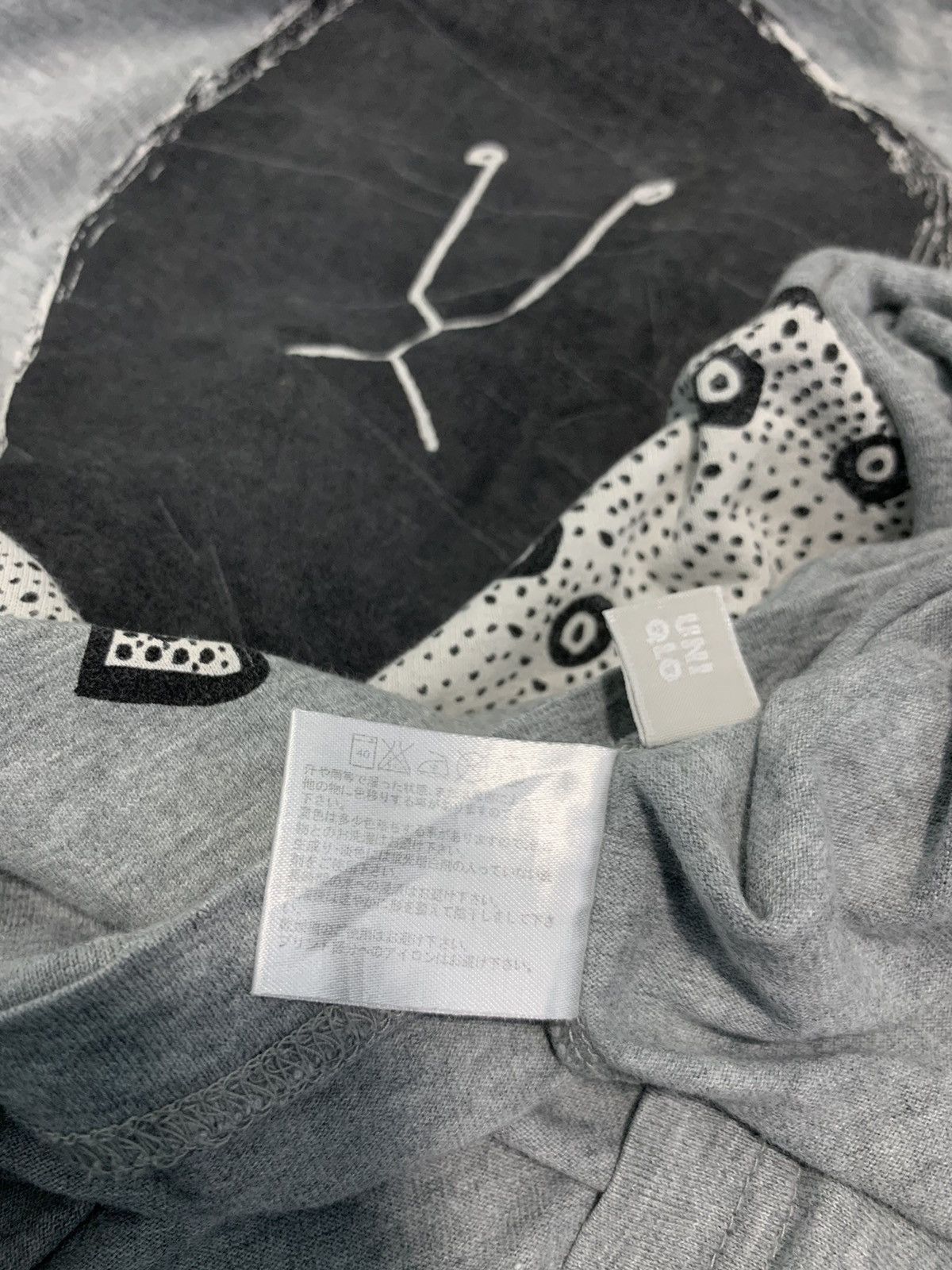 Designer × Japanese Brand × Uniqlo Adam Simpson x Uniqlo x nice art Size US L / EU 52-54 / 3 - 6 Thumbnail