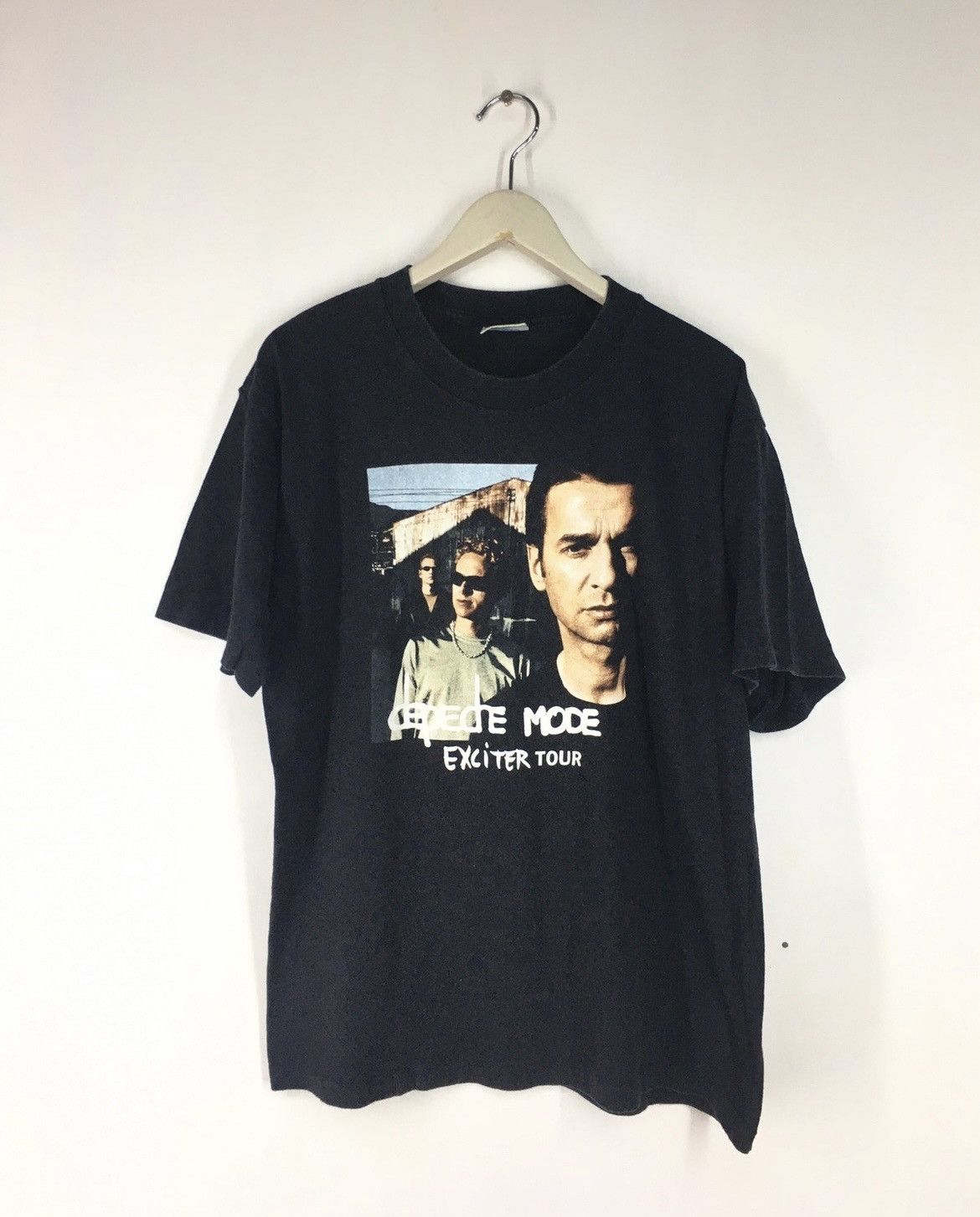 Band Tees Vintage Y2K Depeche Mode band tour 2001 t shirt Size US L / EU 52-54 / 3 - 1 Thumbnail