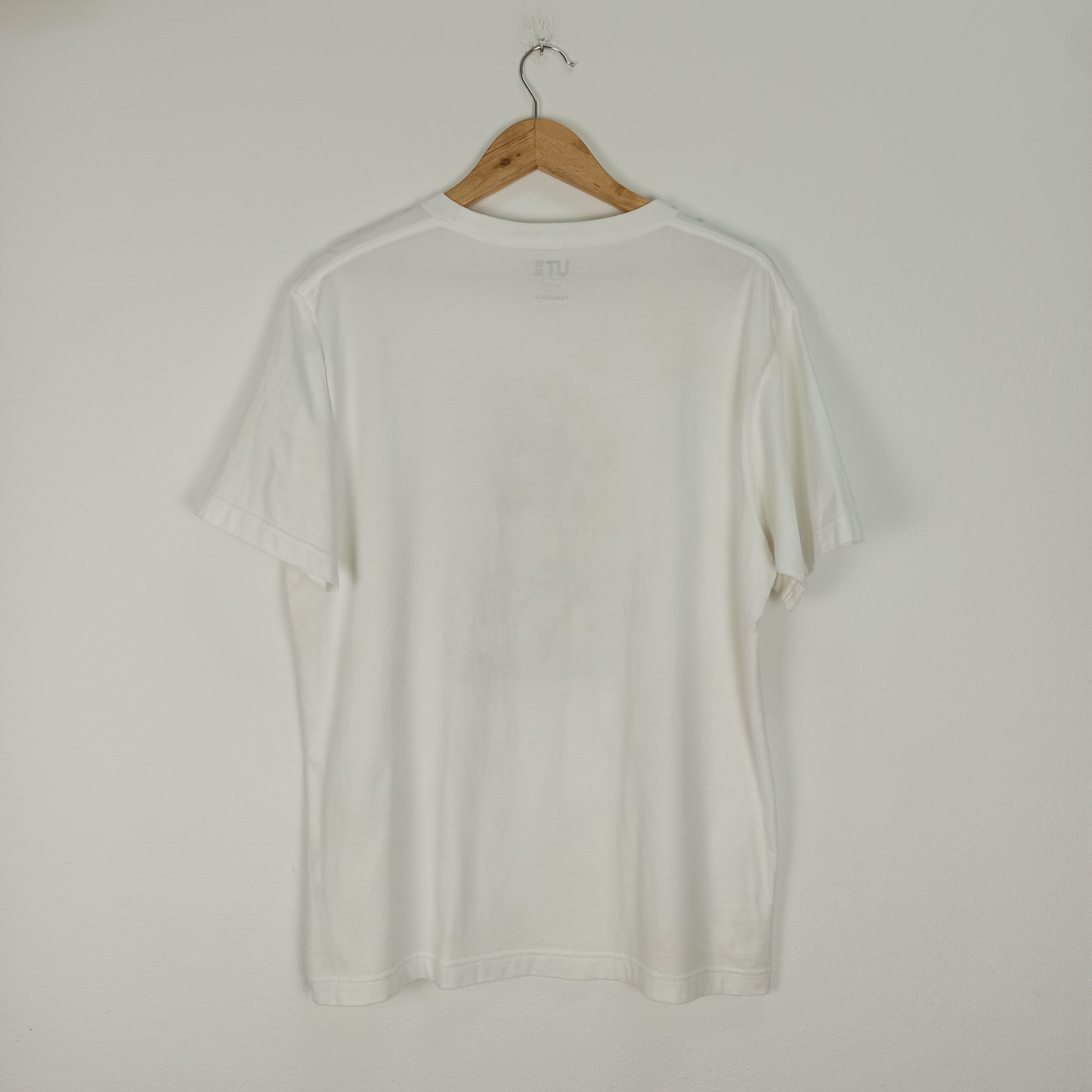 Japanese Brand Uniqlo Pop Shop Tokyo by Keith Haring Tshirt Size US L / EU 52-54 / 3 - 3 Thumbnail