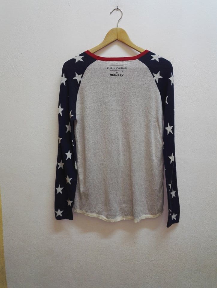 Disney 🔥Steals🔥 redeo Crowns x Moussy by Disney knitwear (c9) Size US S / EU 44-46 / 1 - 2 Thumbnail