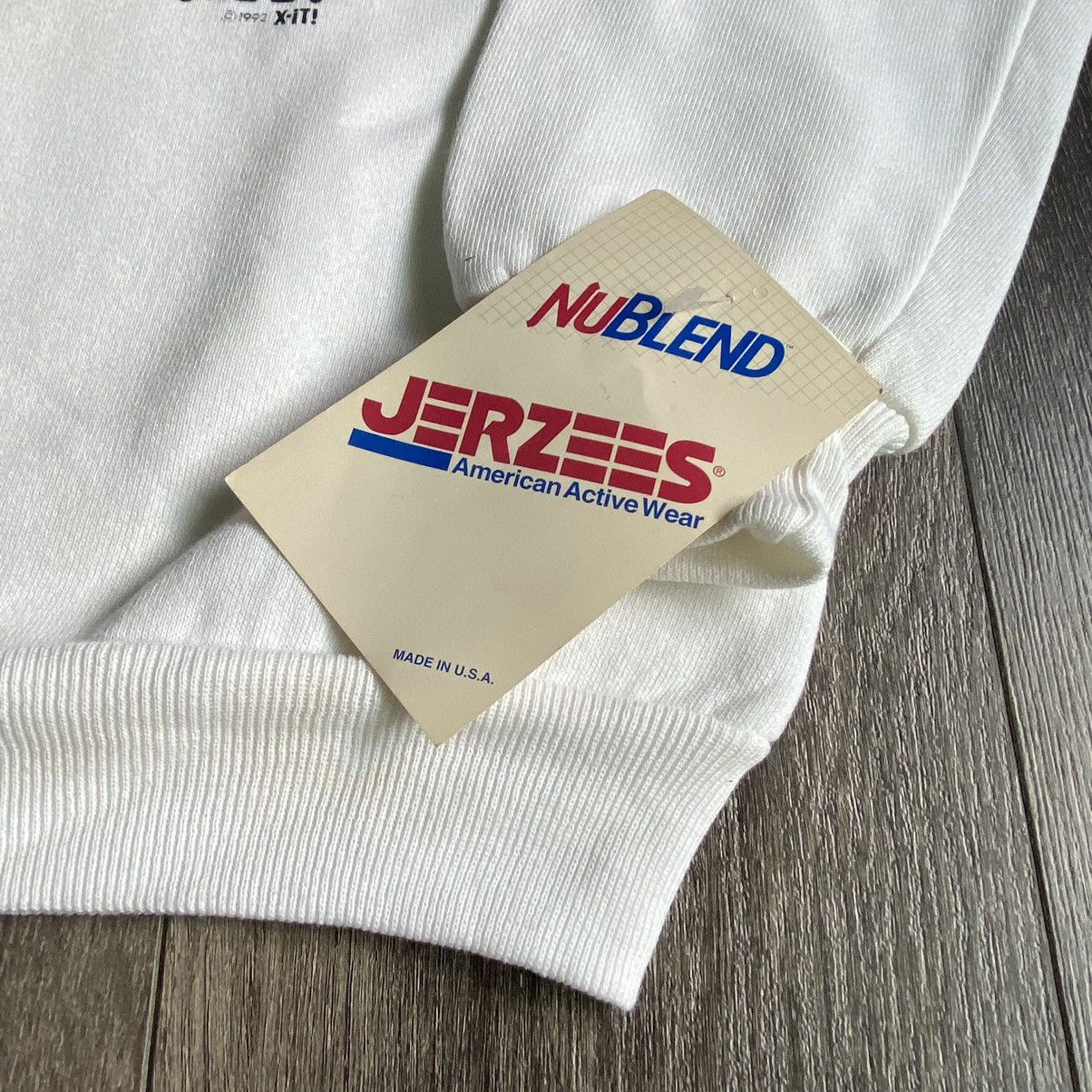 Vintage New Vintage 90s I Got A Gun For My Wife Good Trade Crewneck Size US M / EU 48-50 / 2 - 5 Thumbnail