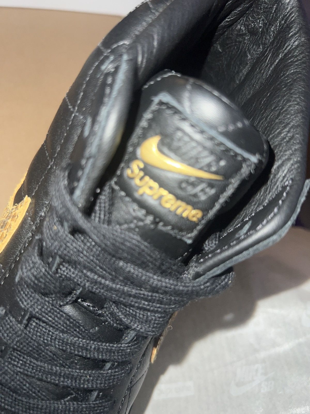 Nike × Supreme Nike SB Zoom Blazer Mid QS Size US 8.5 / EU 41-42 - 6 Thumbnail