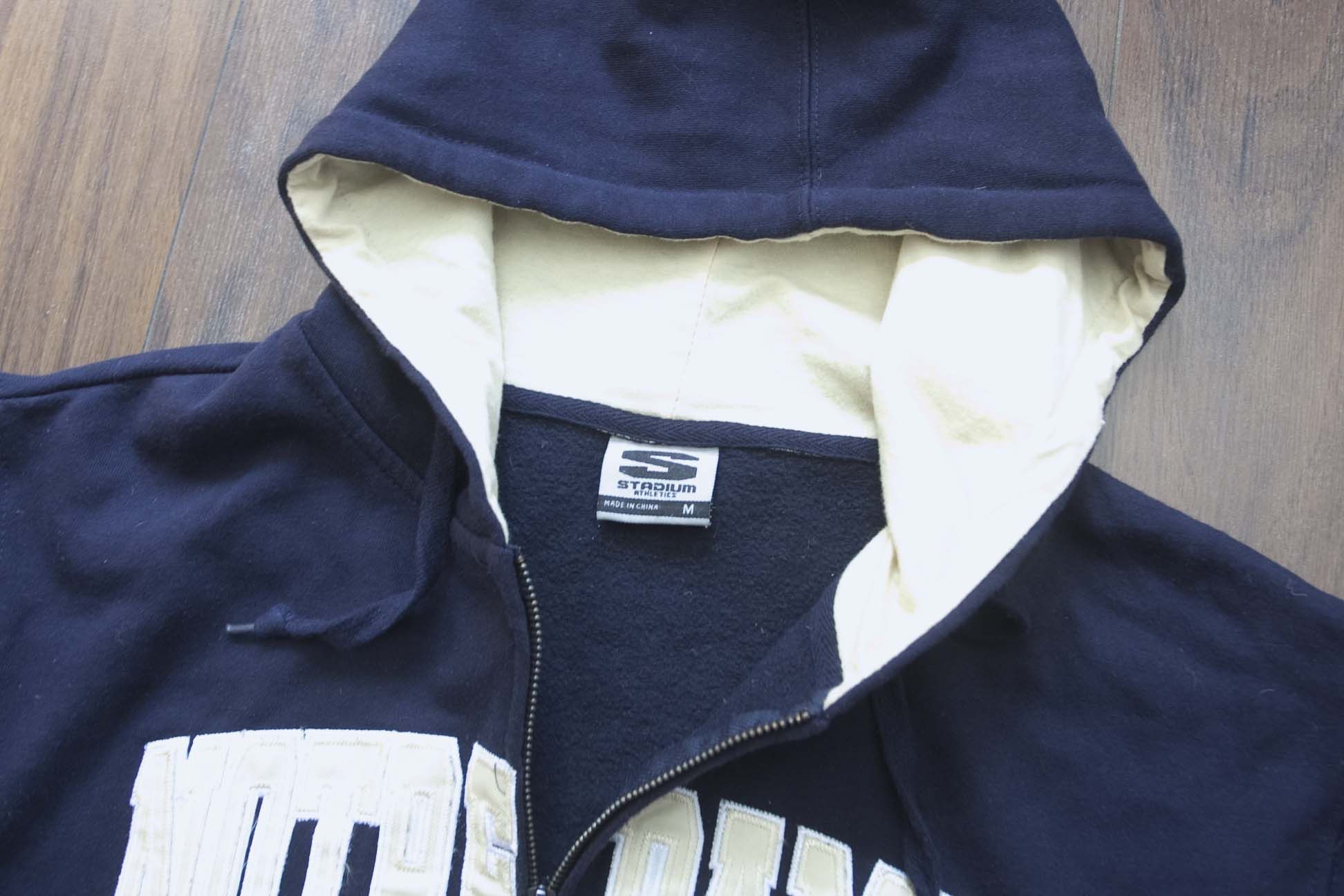NCAA × Vintage Notre Dame Fighting Irish Hoodie Stadium Athletics Size M Size US M / EU 48-50 / 2 - 4 Thumbnail