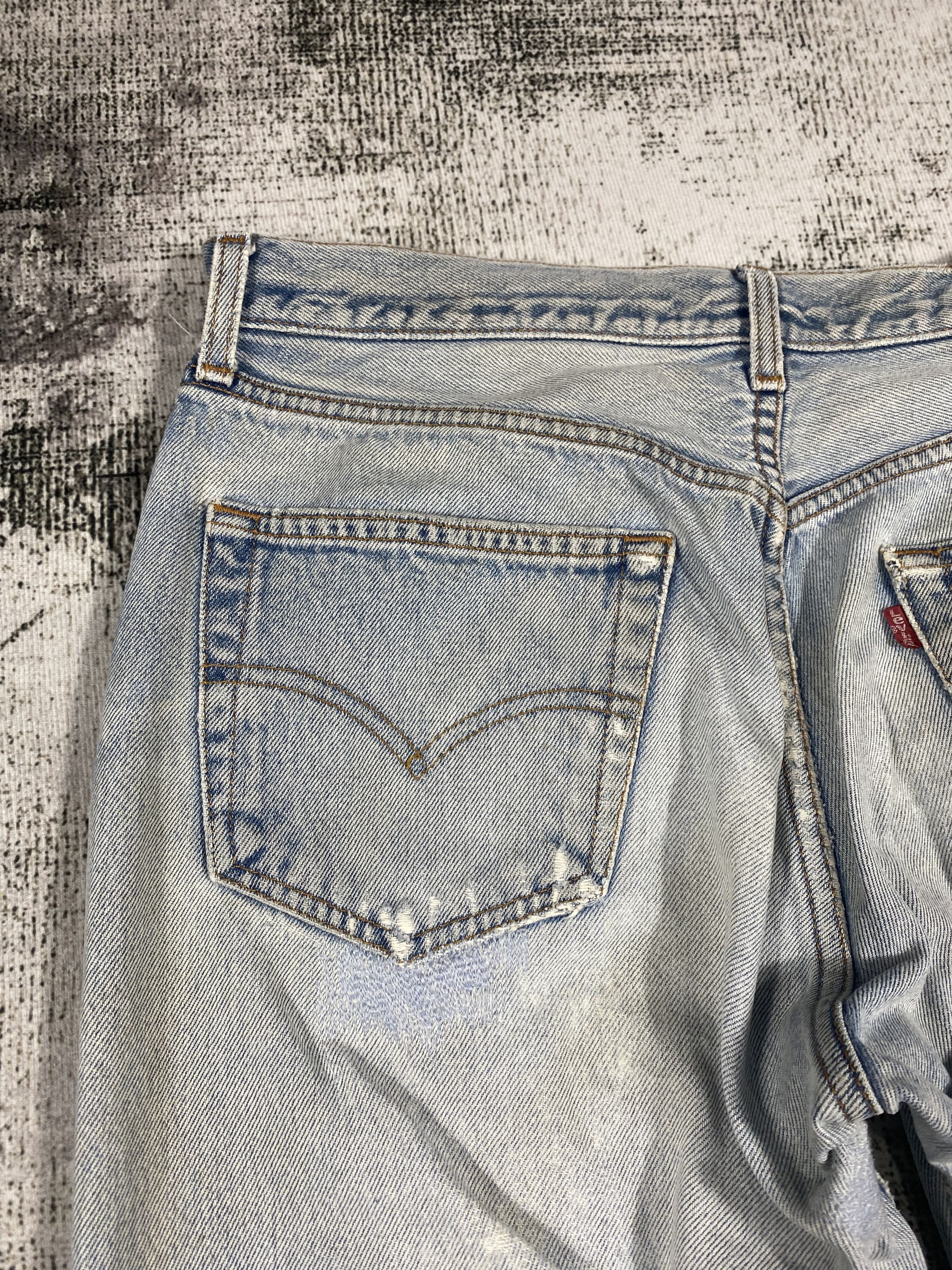 Levi's Vintage Clothing RARE🔥Vintage Levis 501xx USA Distressed Kurt Kobain Size US 31 - 12 Thumbnail