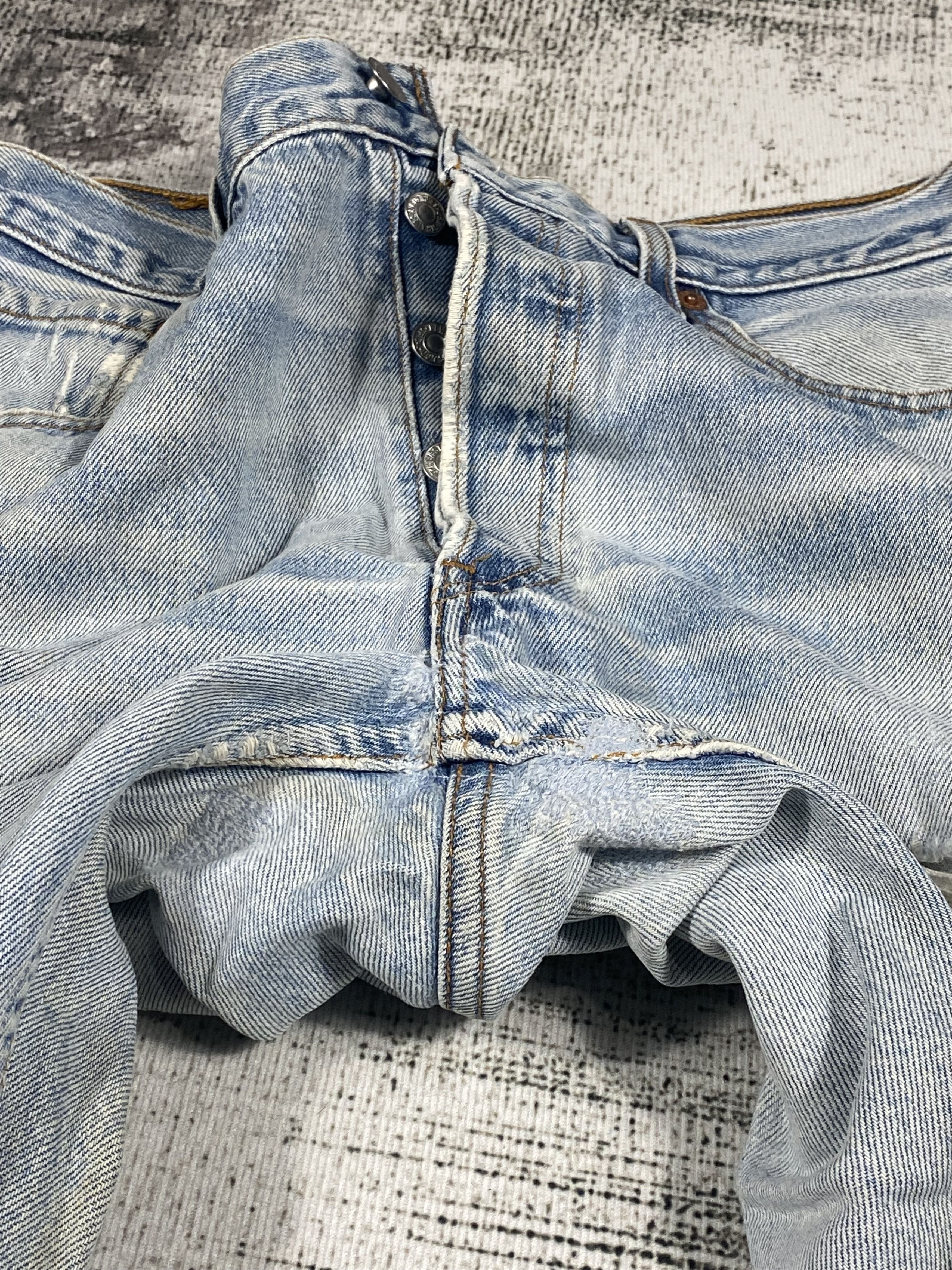 Levi's Vintage Clothing RARE🔥Vintage Levis 501xx USA Distressed Kurt Kobain Size US 31 - 10 Thumbnail