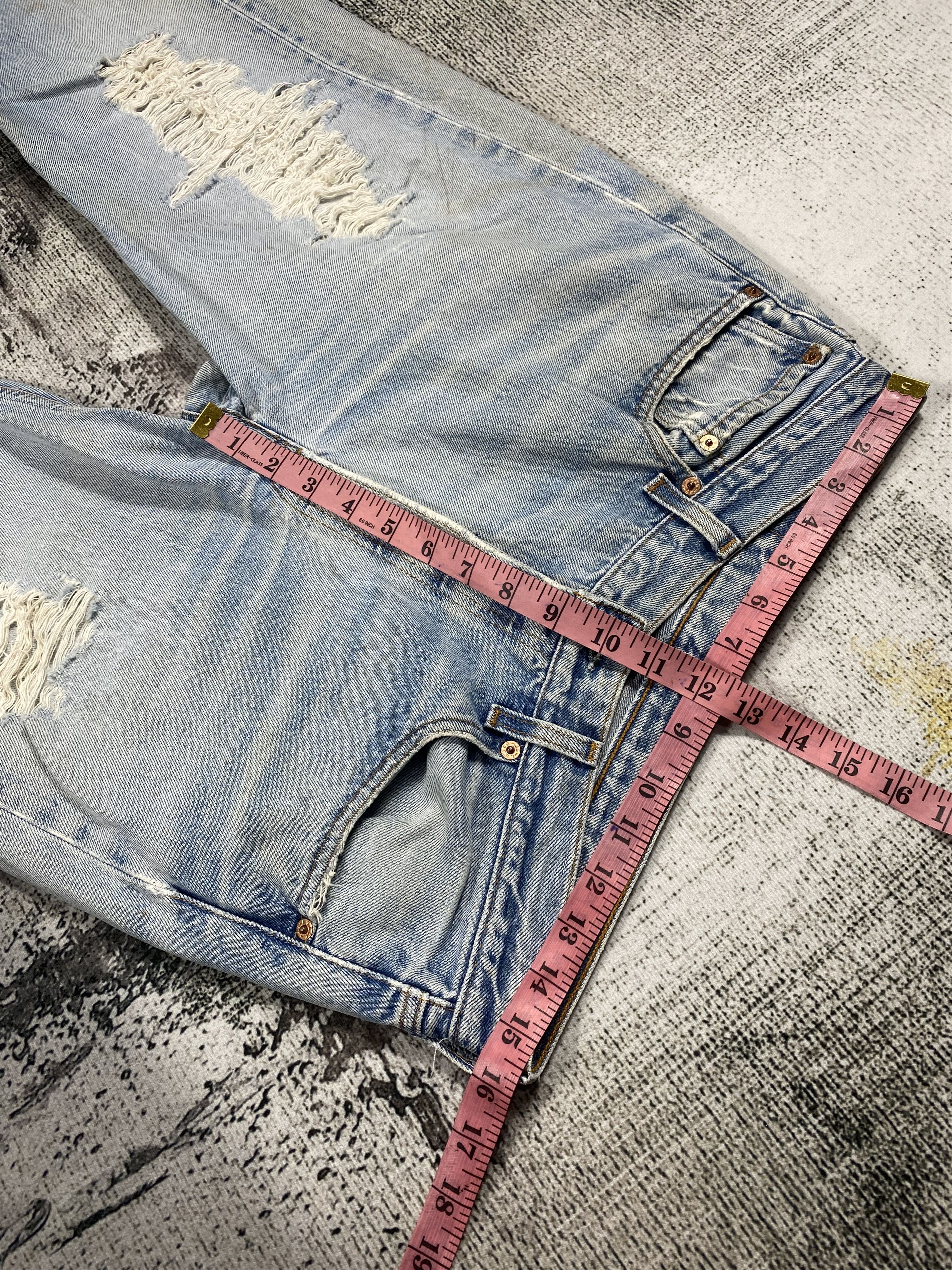 Levi's Vintage Clothing RARE🔥Vintage Levis 501xx USA Distressed Kurt Kobain Size US 31 - 16 Thumbnail