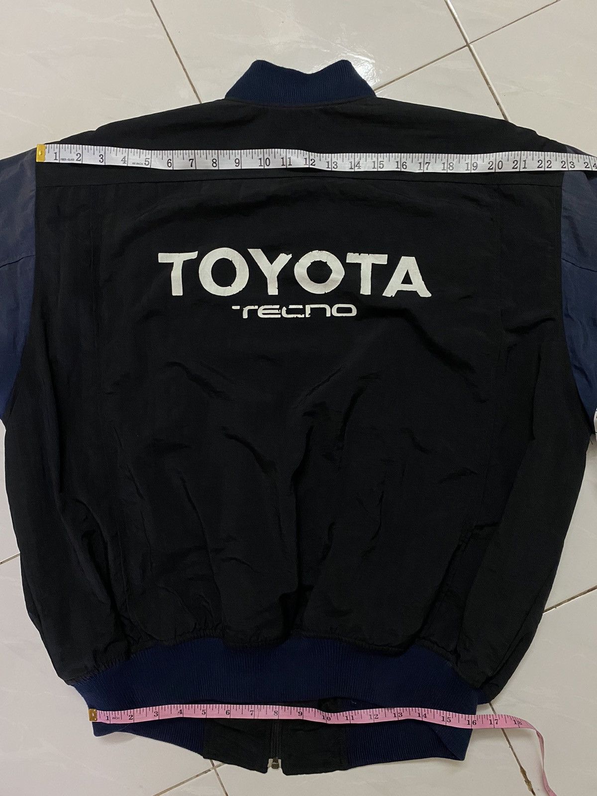 Japanese Brand × Other × Vintage VTG 90s DISTRESSED TOYOTA FLIGHT MILITARY BOMBER JACKET Size US L / EU 52-54 / 3 - 13 Thumbnail