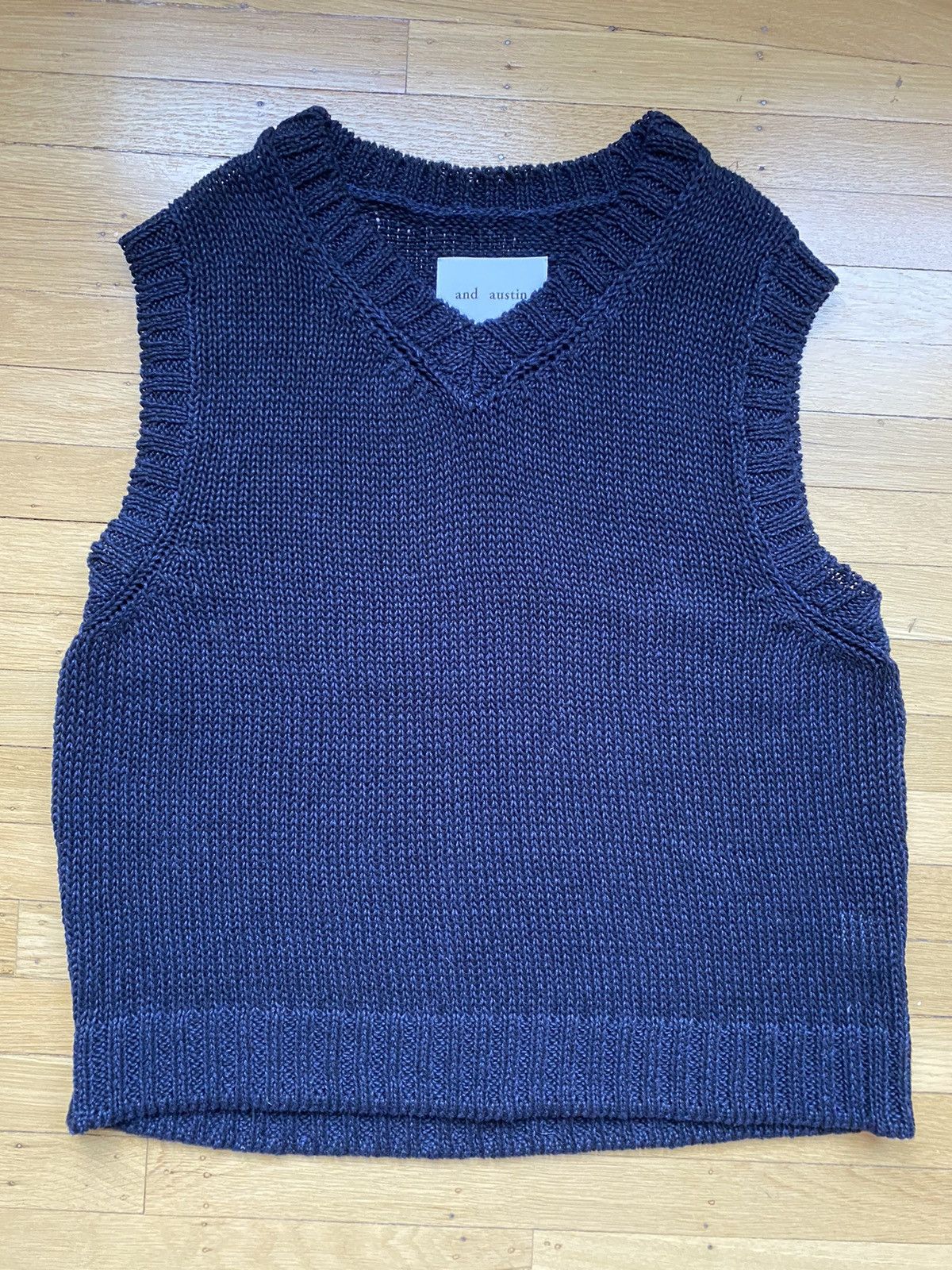 And Austin Linen Cotton Vest Size US L / EU 52-54 / 3 - 1 Thumbnail