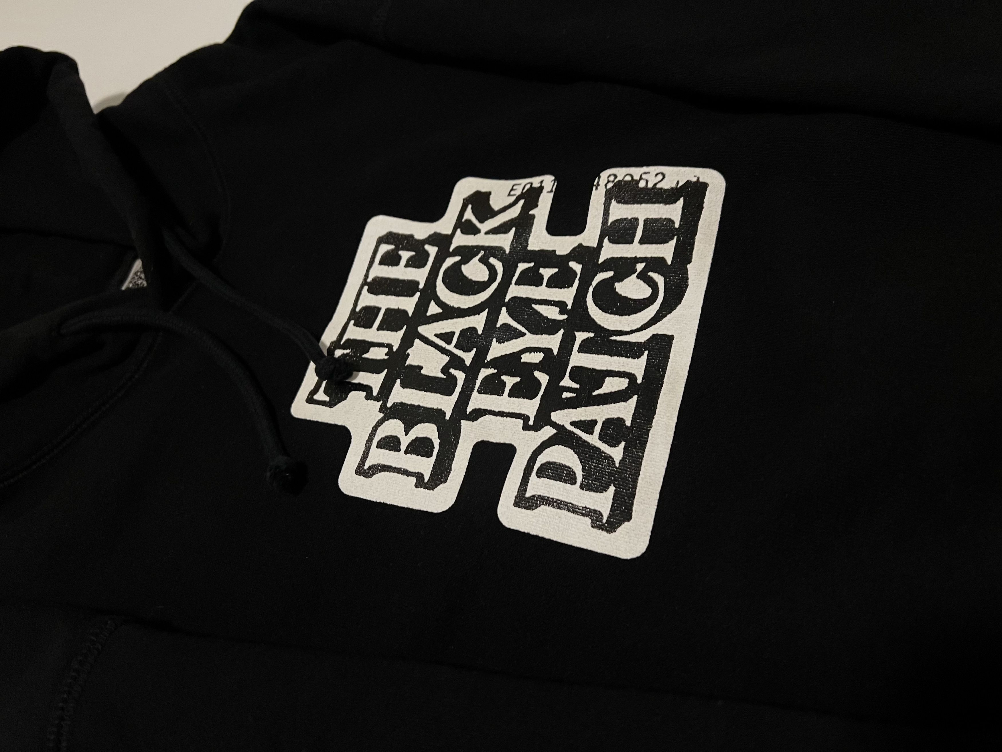 【BlackEyePatch】OG LABEL OUTLINE EMBROIDERED HOODIE BlackEyePatch】OG LABEL OUTLINE EMBROIDERED HOODIE