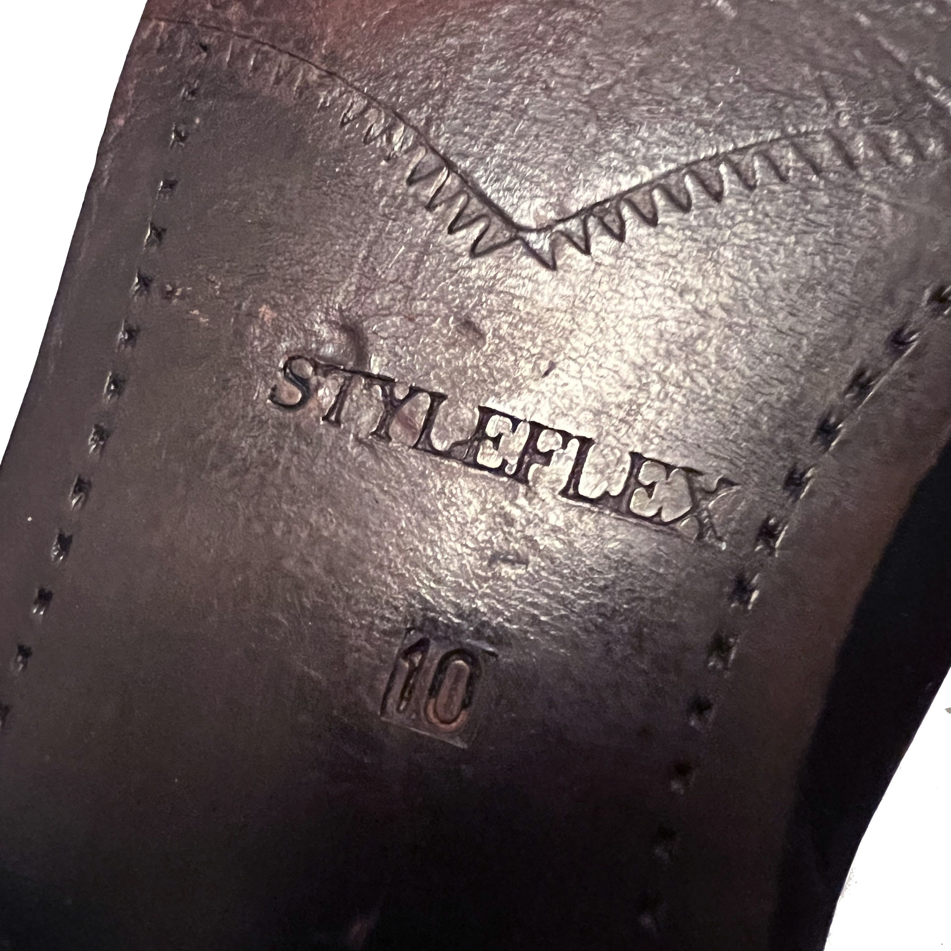 Bally $1200 BALLY Men's Patent & Calfskin Leather Cap Toe Oxfords Size US 10 / EU 43 - 9 Thumbnail