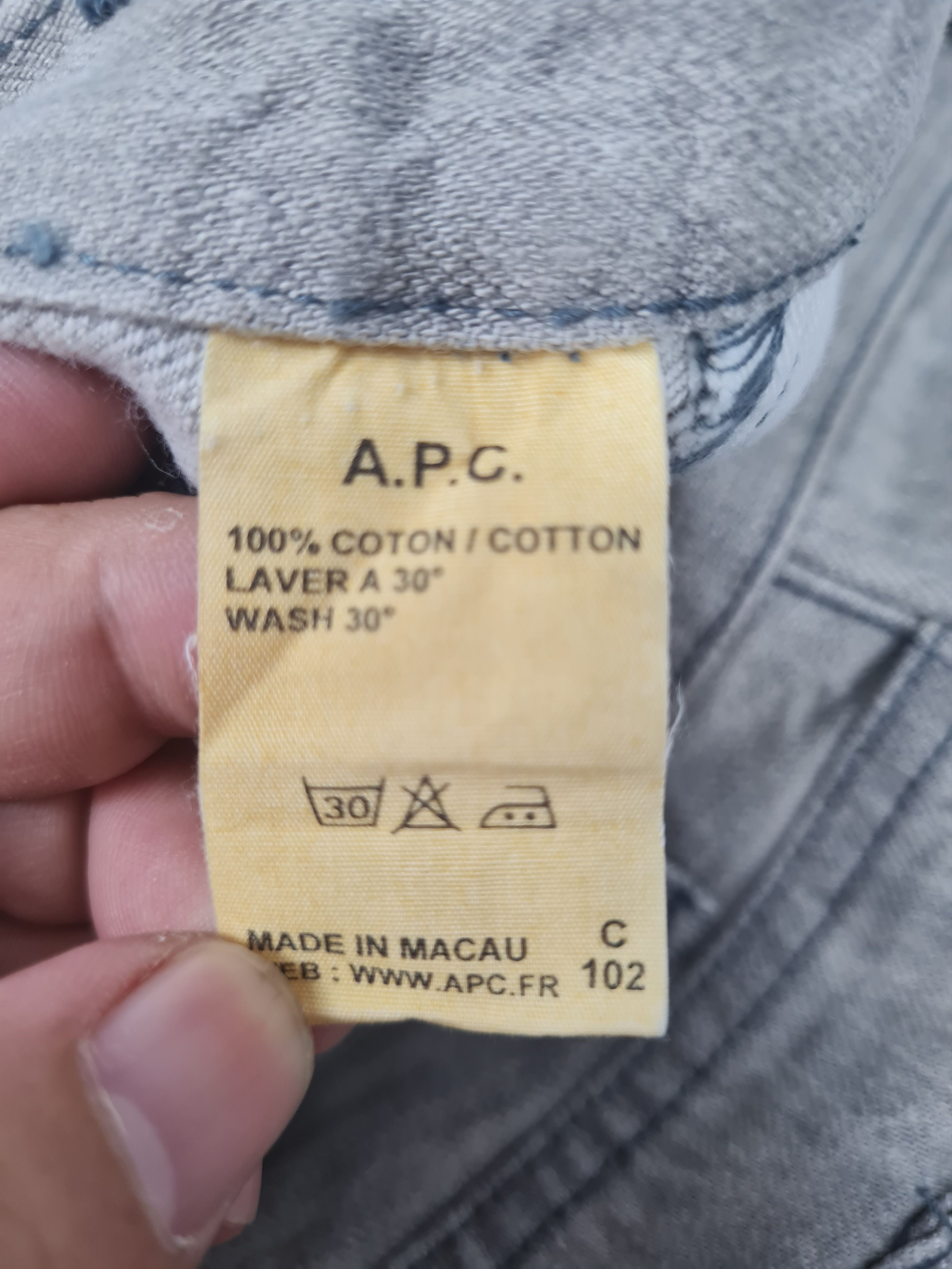 A.P.C. Vintage A.P.C. Slim Fit Faded Denim 29x31.5 Jeans JB0100 Size US 29 - 8 Thumbnail