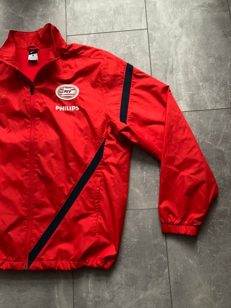 Nike Nike PSV eindhoven red black windrunner football netherlands Size US XL / EU 56 / 4 - 3 Thumbnail