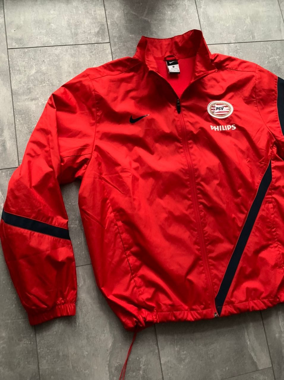 Nike Nike PSV eindhoven red black windrunner football netherlands Size US XL / EU 56 / 4 - 6 Thumbnail