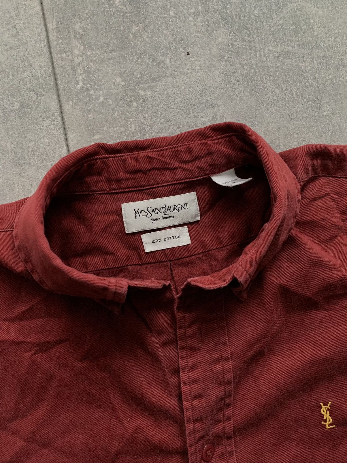 Yves Saint Laurent Yves Saint Laurent red cotton logo shirt Size US M / EU 48-50 / 2 - 4 Thumbnail