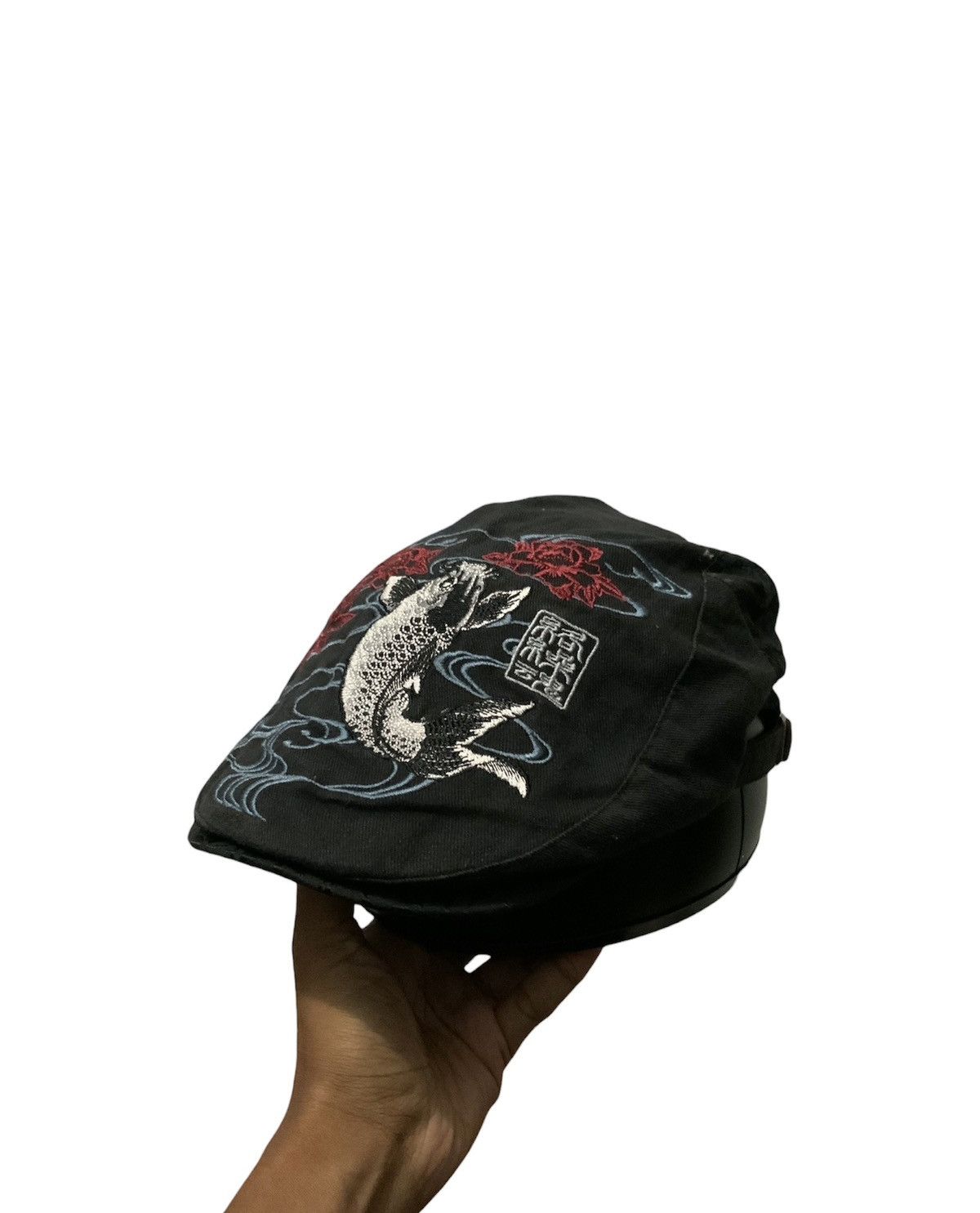 image of 20471120 x Archival Clothing Karakumi Takashii Koi Element Embroidery Beretta Hat Japan in Black