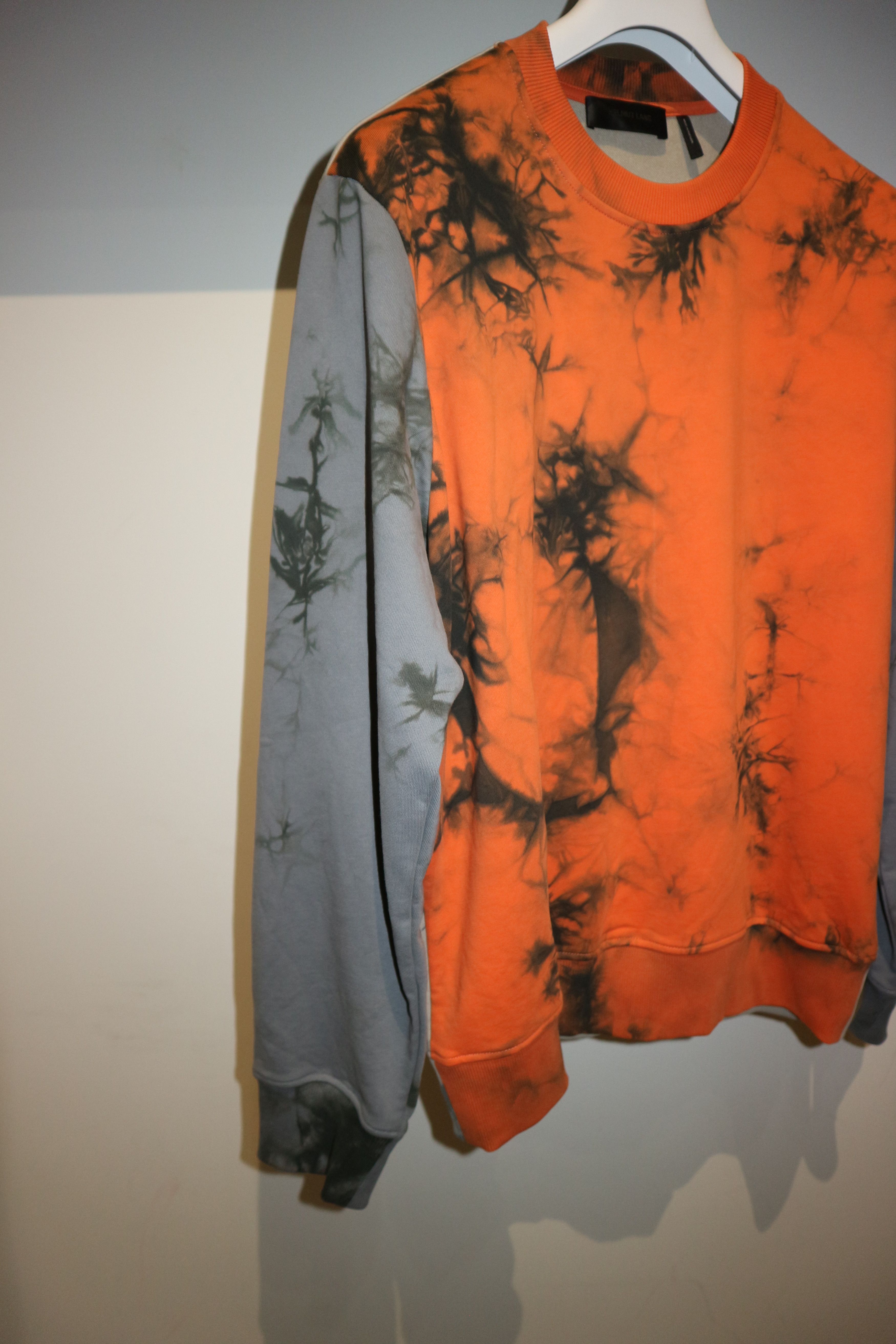 Helmut Lang tie dye logo print sweatshirt Size US XL / EU 56 / 4 - 6 Thumbnail