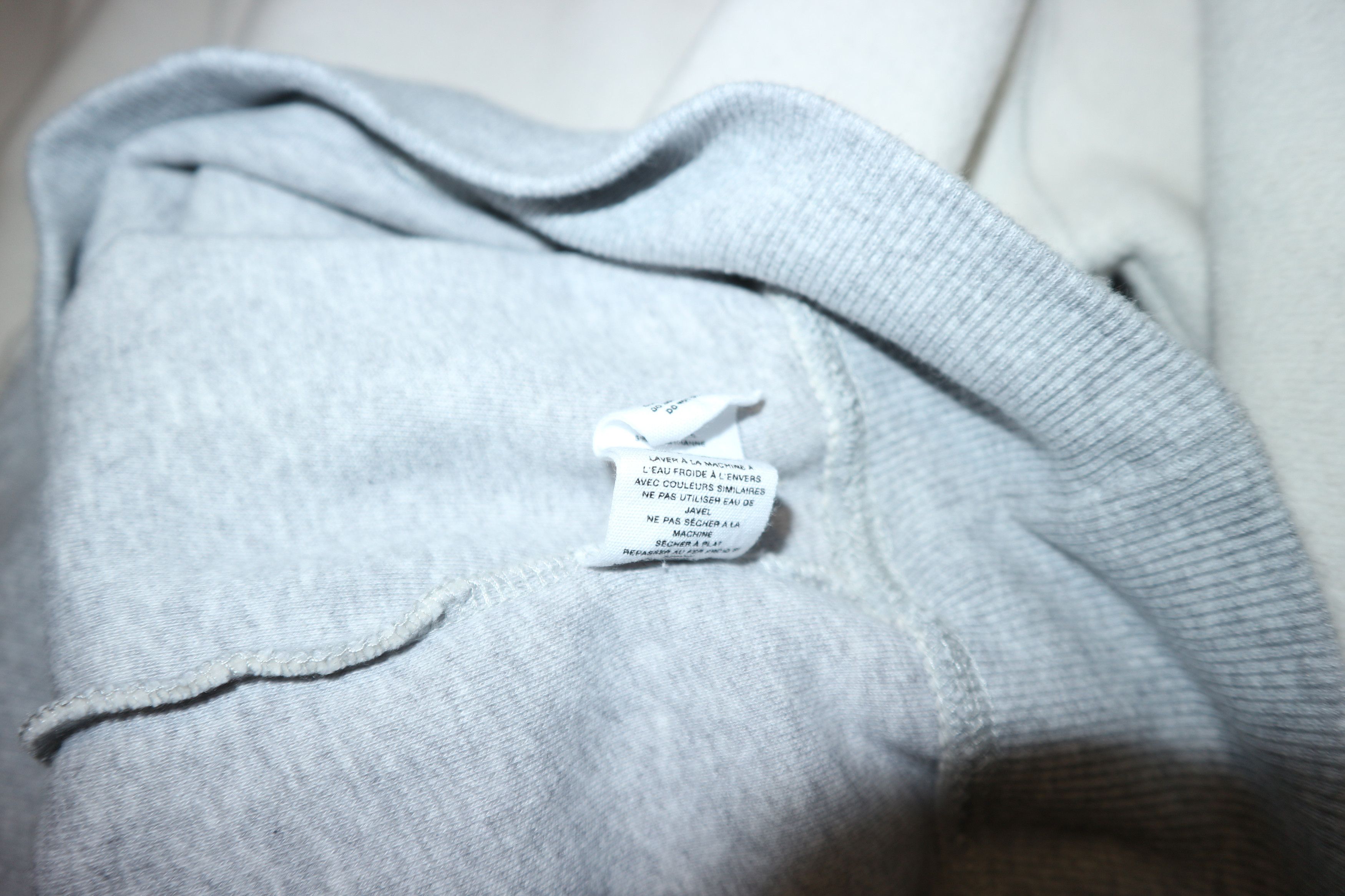 Helmut Lang Grey & Off-White Colorblock Crewneck Size US S / EU 44-46 / 1 - 12 Thumbnail