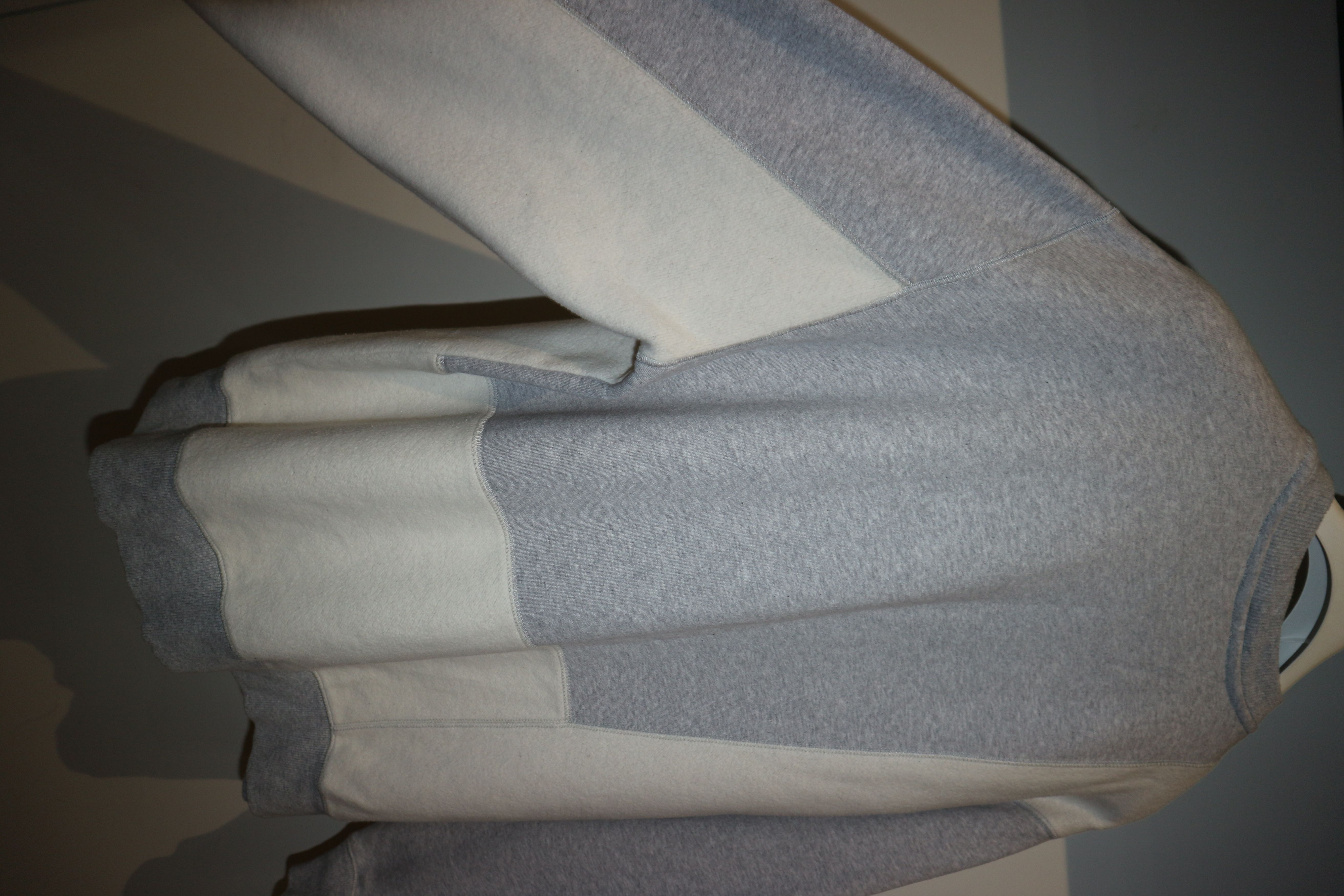 Helmut Lang Grey & Off-White Colorblock Crewneck Size US S / EU 44-46 / 1 - 9 Thumbnail