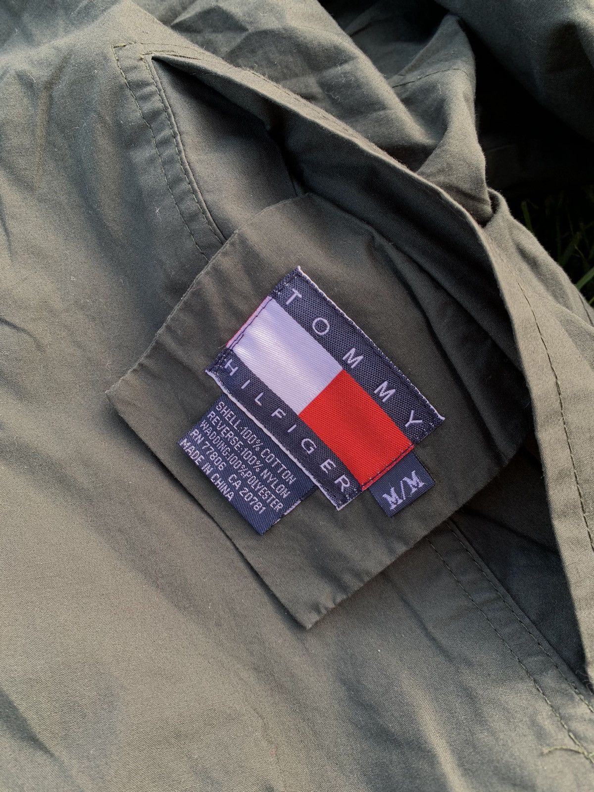 Other 90’s Tommy Hilfiger vintage big logo reversible jacket Size US M / EU 48-50 / 2 - 9 Thumbnail