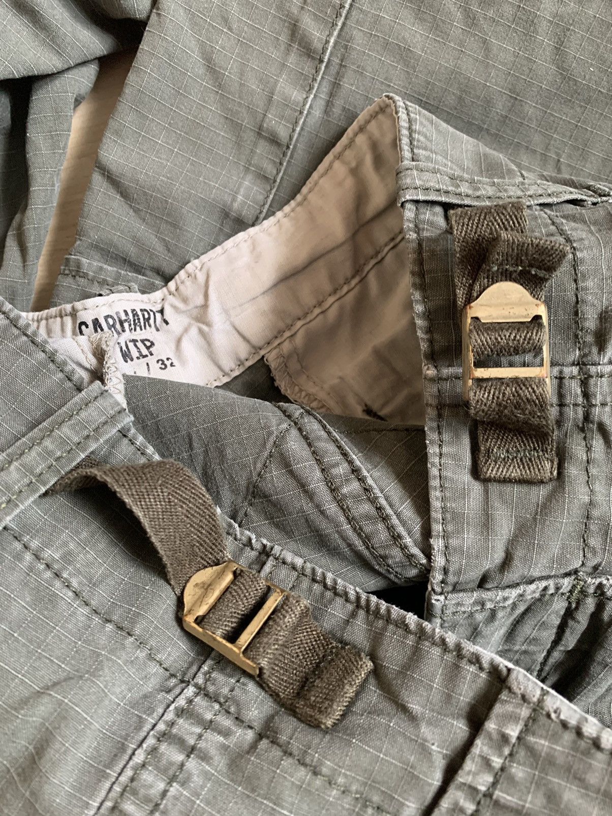 Carhartt Carhartt Wip Distressed khaki cargo aviation pants logo Size US 31 - 9 Thumbnail