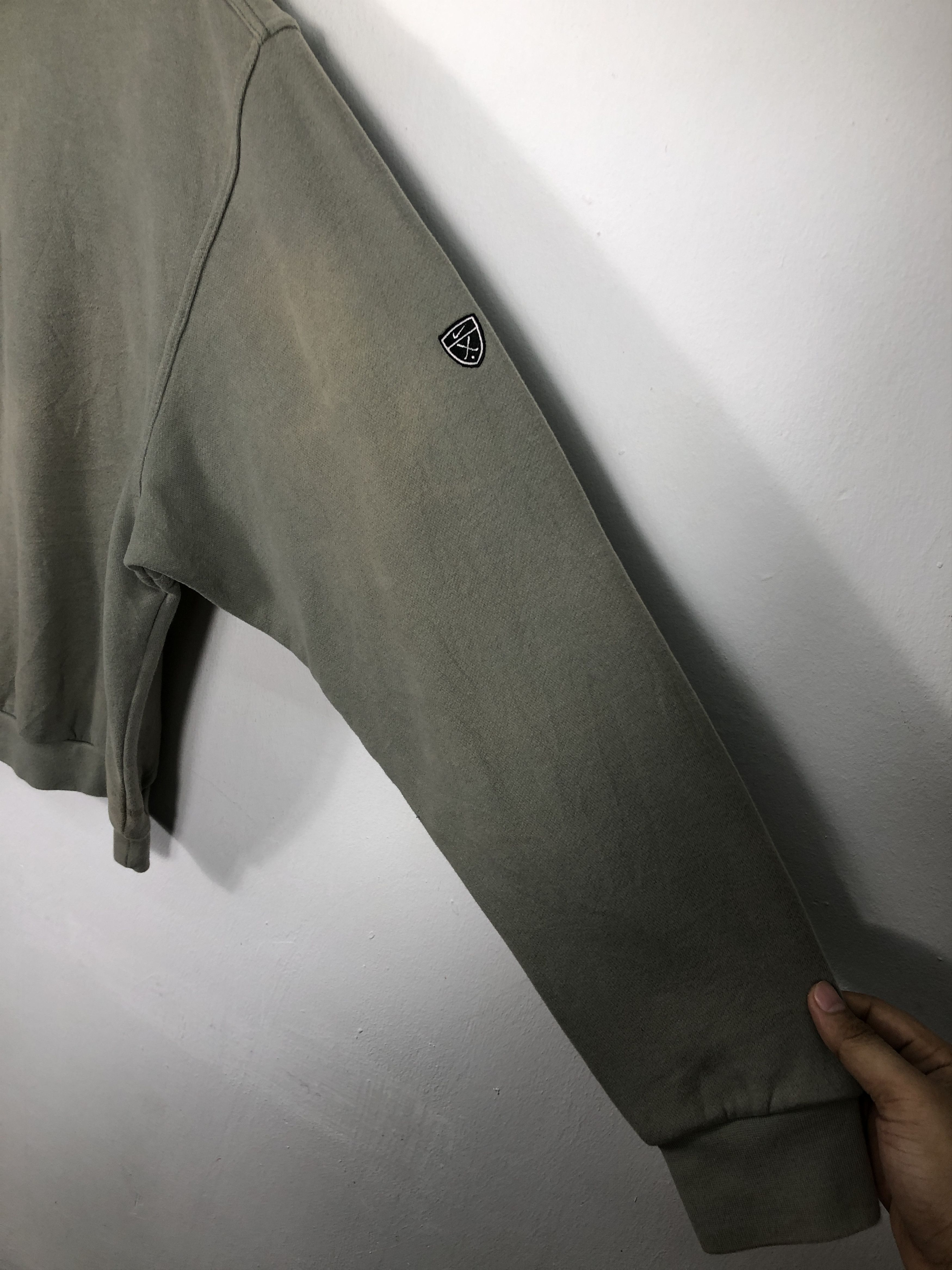 Nike × Vintage Vintage Nike Golf Half-Zip Sweatshirt Size US L / EU 52-54 / 3 - 3 Thumbnail