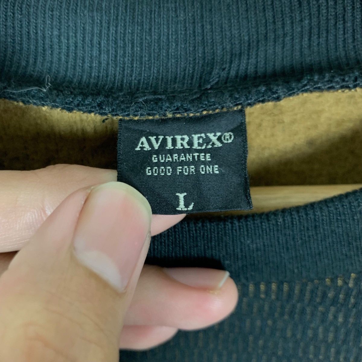 Avirex Vintage Avirex Single Pocket Pullover Jumper Sweatshirt Size US L / EU 52-54 / 3 - 7 Thumbnail