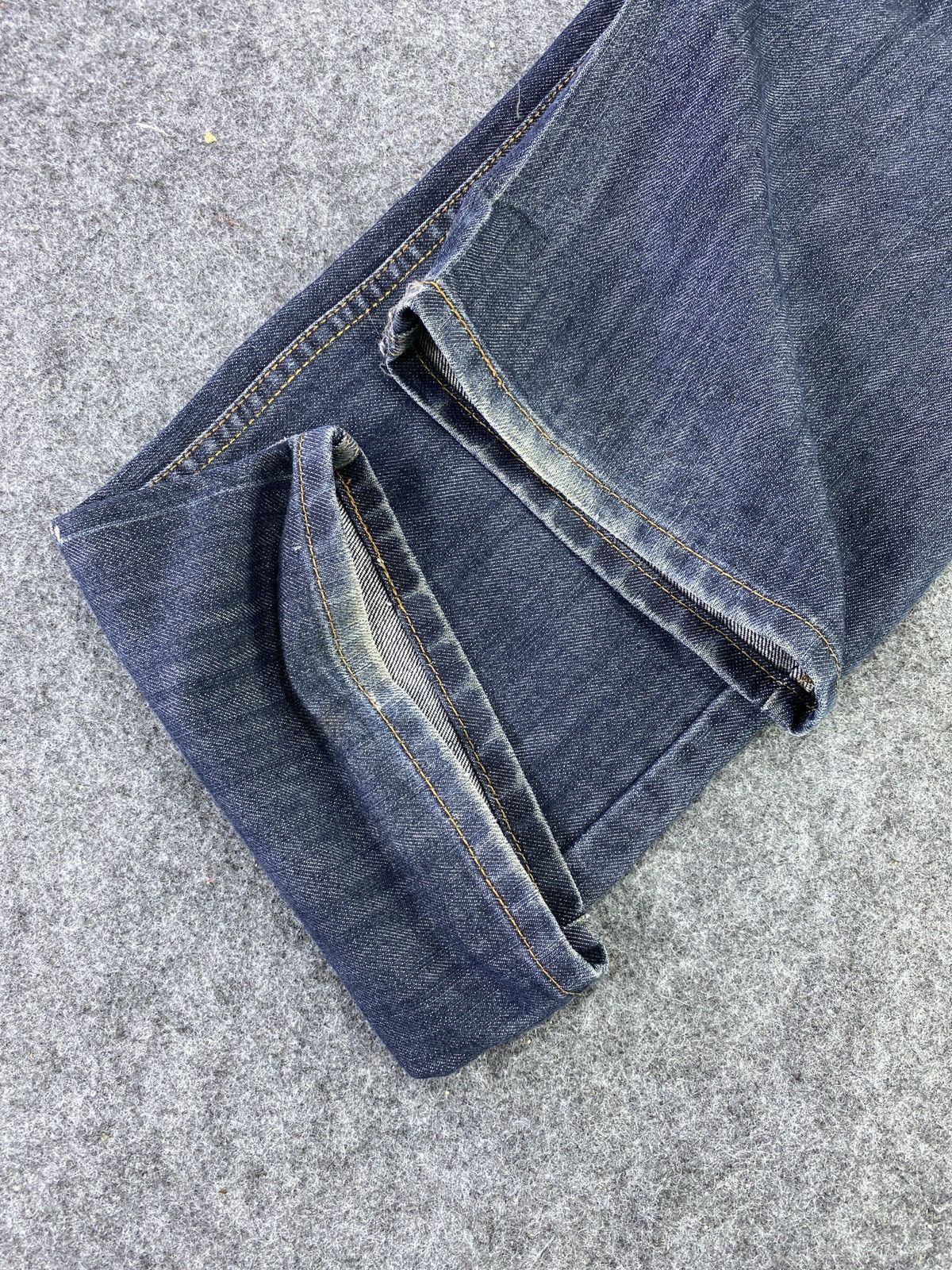 Levi's Vintage Levi's Denizen 218 Straight Fit Jeans - J596 Size US 35 - 8 Thumbnail