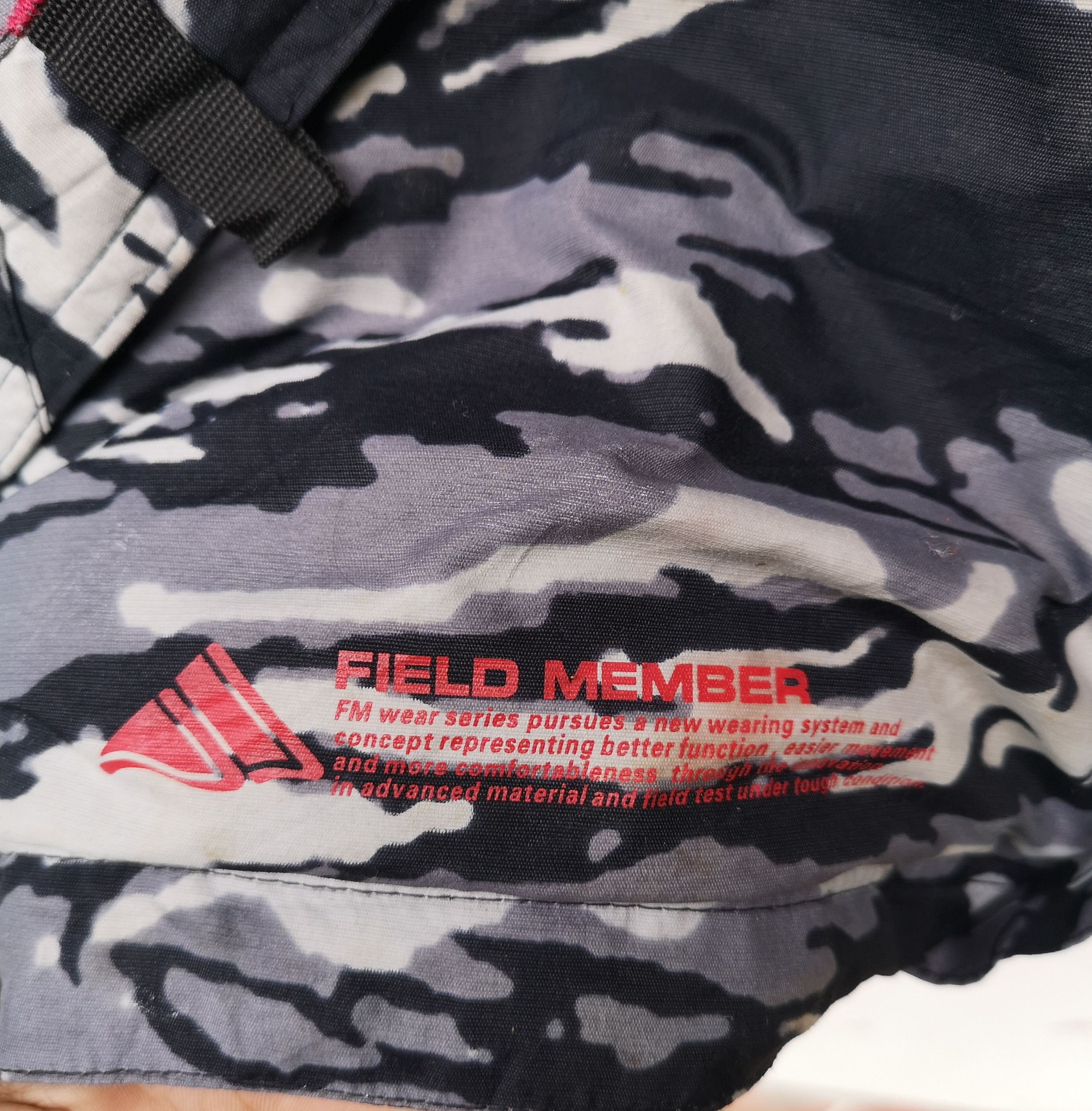Japanese Brand Japanese Brand Ryobi Field Camo Military Jacket Size US L / EU 52-54 / 3 - 5 Thumbnail