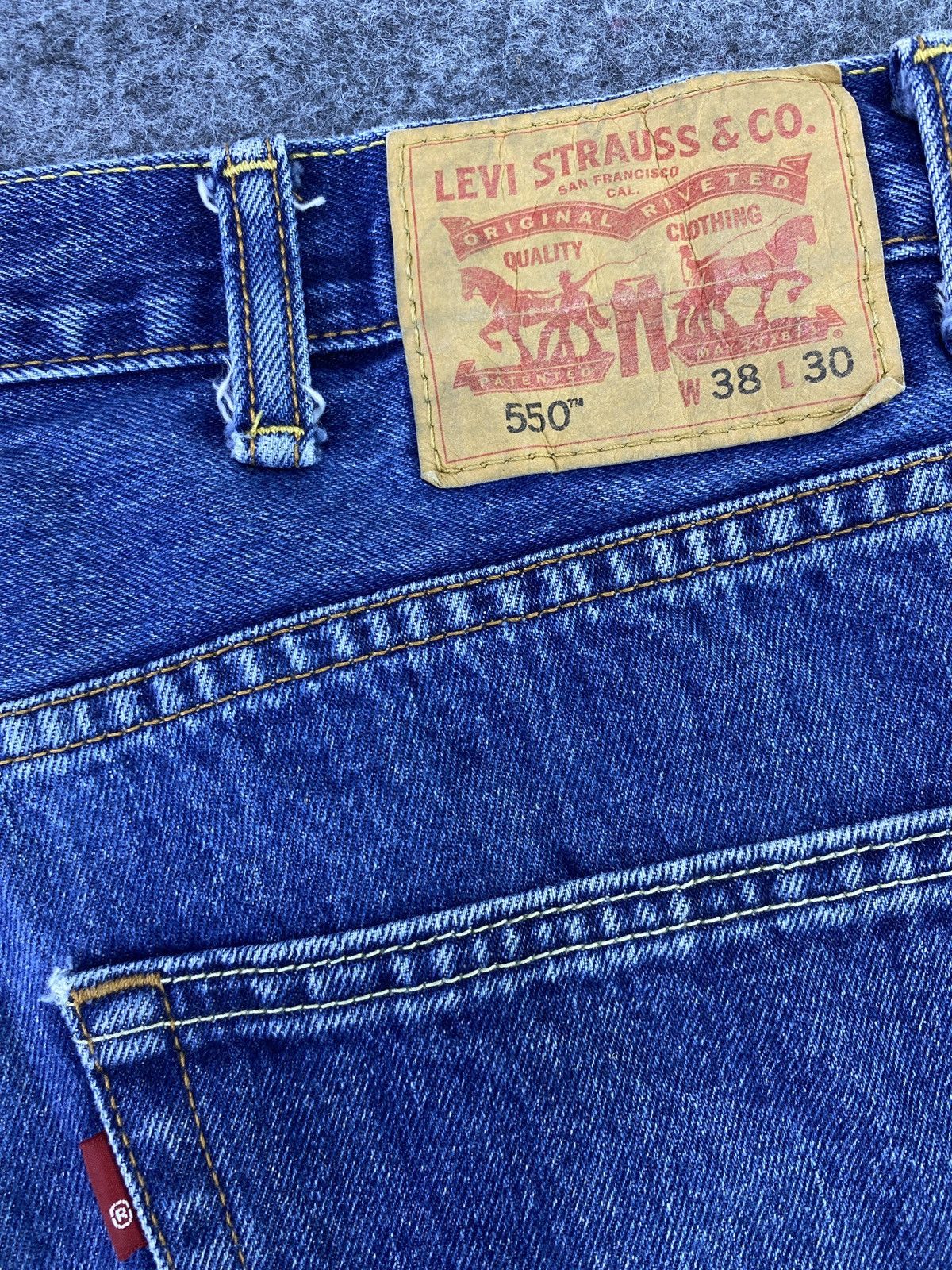 Levi's Vintage Levi's 550 Blue Jeans - J599 Size US 38 / EU 54 - 8 Thumbnail