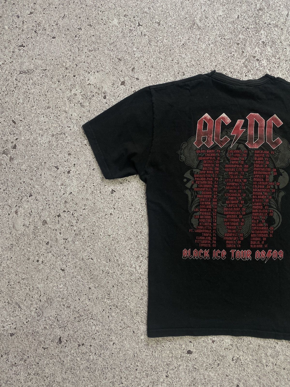 AC/DC × Band Tees Vintage AC/DC Promo European Tour “Black Ice” 2009 T-shirt Size US L / EU 52-54 / 3 - 5 Thumbnail