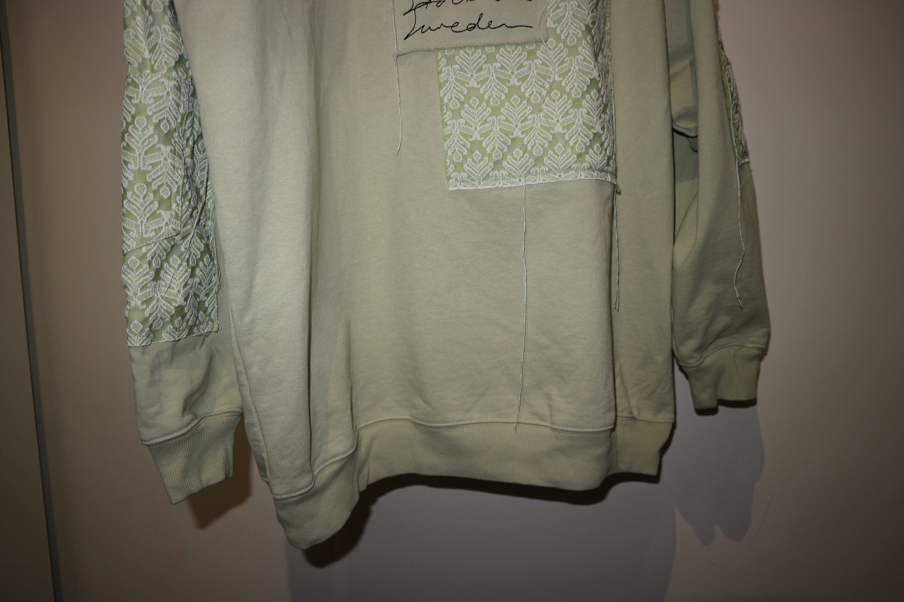 Acne Studios Acne Studios oversized embroidered patch logo sweatshirt Size US XS / EU 42 / 0 - 7 Thumbnail
