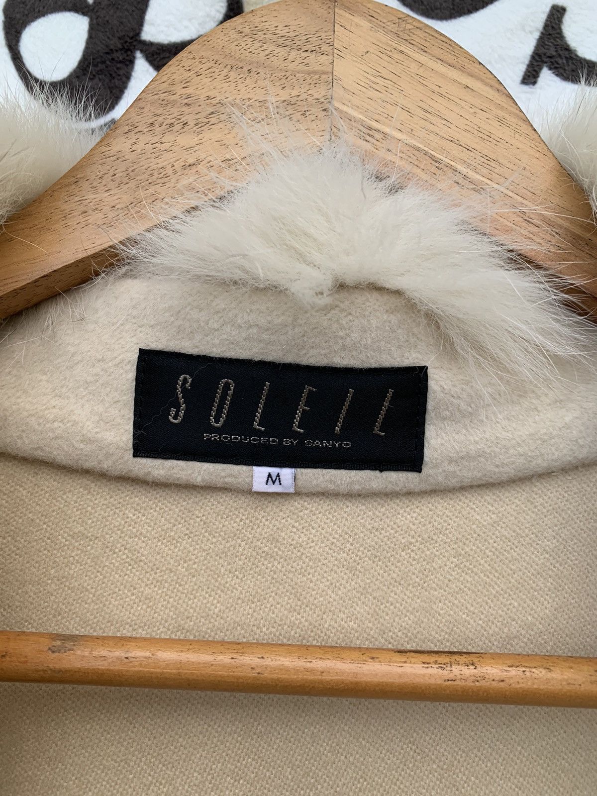 Japanese Brand Soleil Produced by Sanyo Cloak Japanese Brand Size US M / EU 48-50 / 2 - 5 Thumbnail