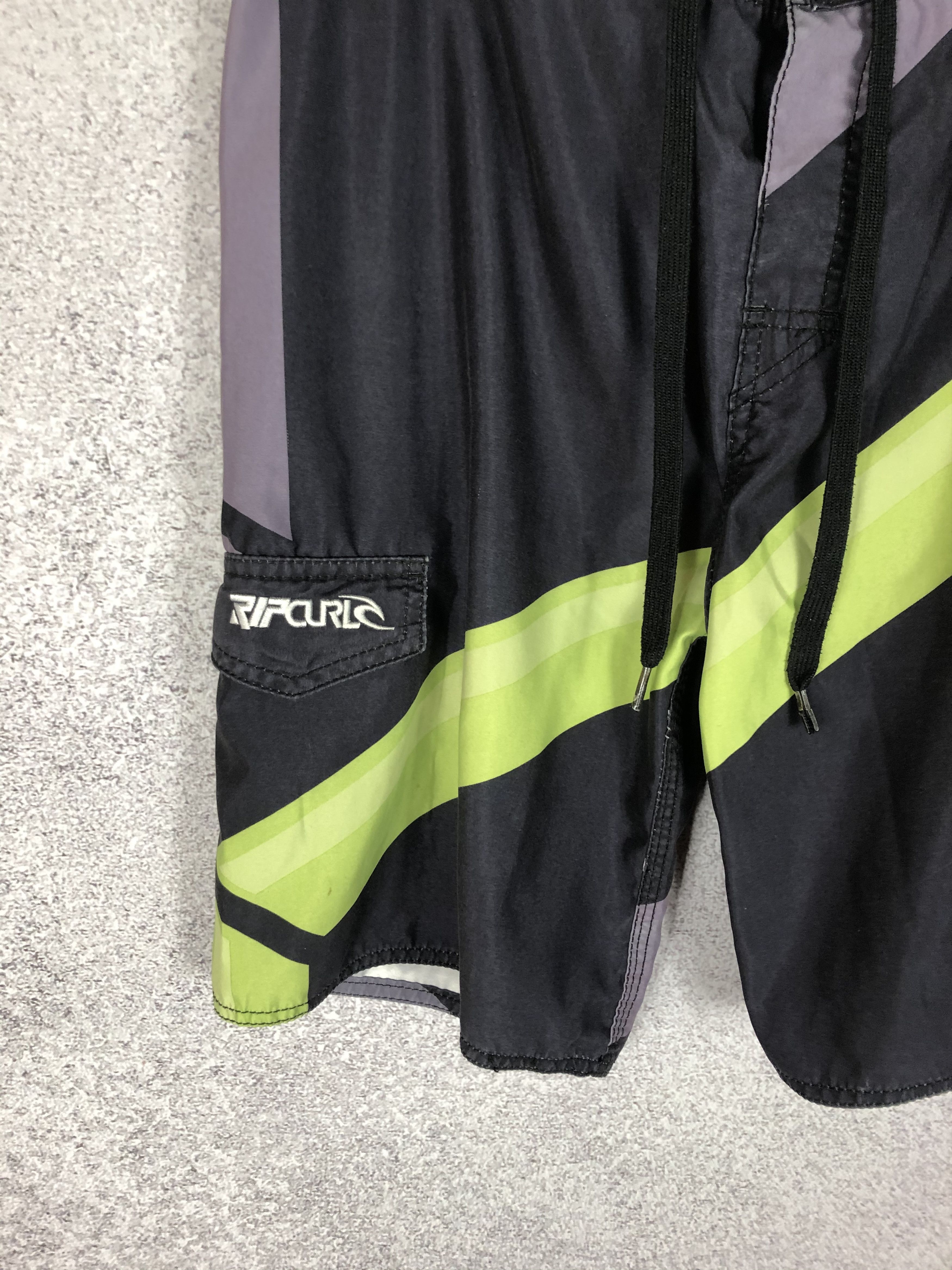 Rip Curl × Vintage Vintage Rip Curl Surf Style Shorts Streetwear Size US 32 / EU 48 - 3 Thumbnail