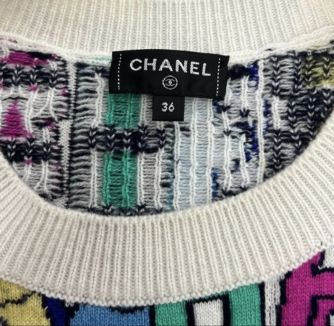 Chanel Rainbow logo cashmere sweater Size XS / US 0-2 / IT 36-38 - 4 Thumbnail
