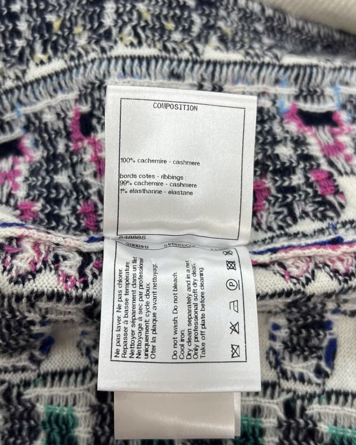 Chanel Rainbow logo cashmere sweater Size XS / US 0-2 / IT 36-38 - 6 Thumbnail