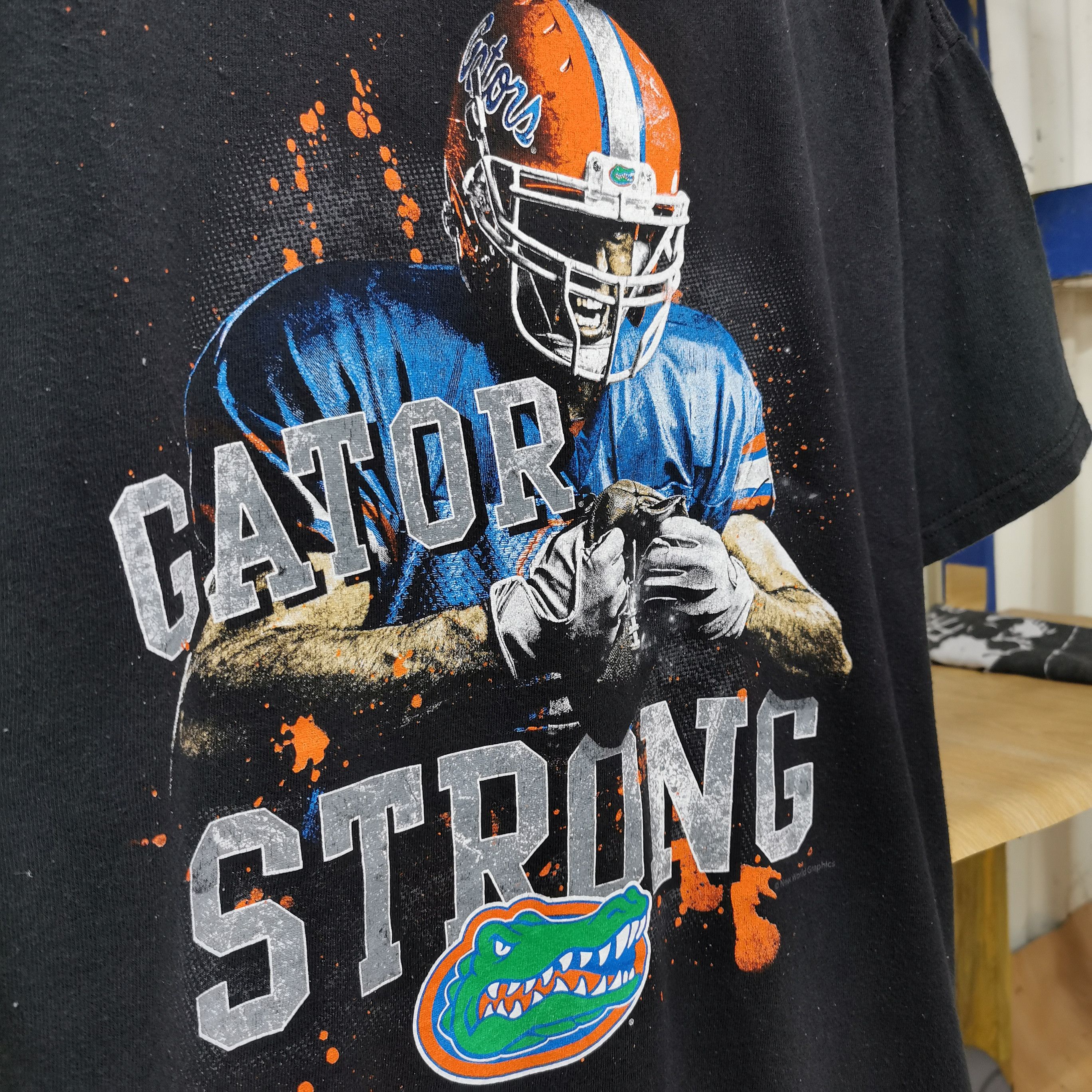 NFL Vintage gator strong tee Size US M / EU 48-50 / 2 - 3 Thumbnail