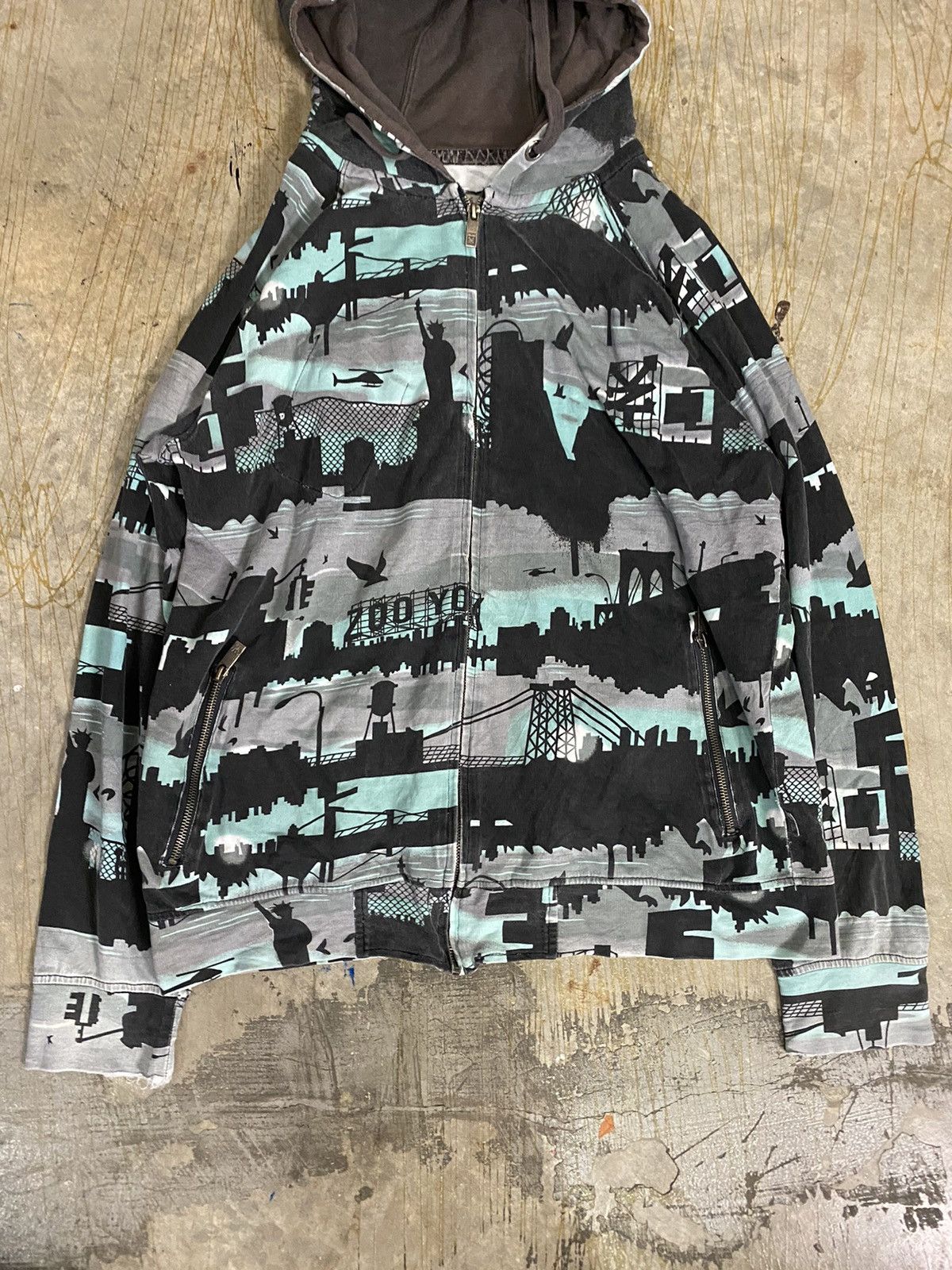 Futura × Zoo York Vtg New York City All over print iconic hoodie Size US XL / EU 56 / 4 - 4 Thumbnail