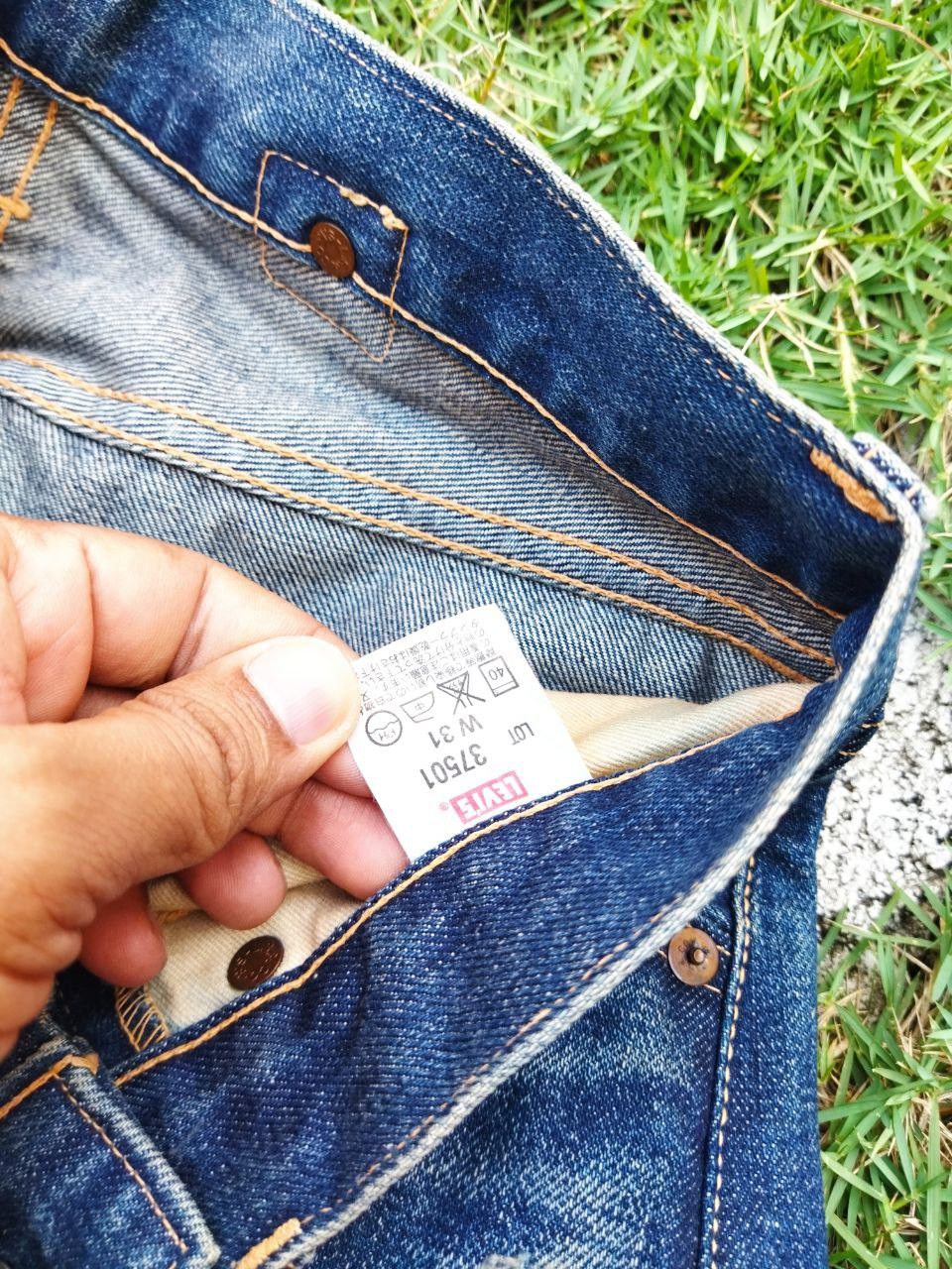 Levi's Vintage Clothing Vintage Levis LVC Hidden Rivet Capital E Jeans Size US 31 - 10 Thumbnail