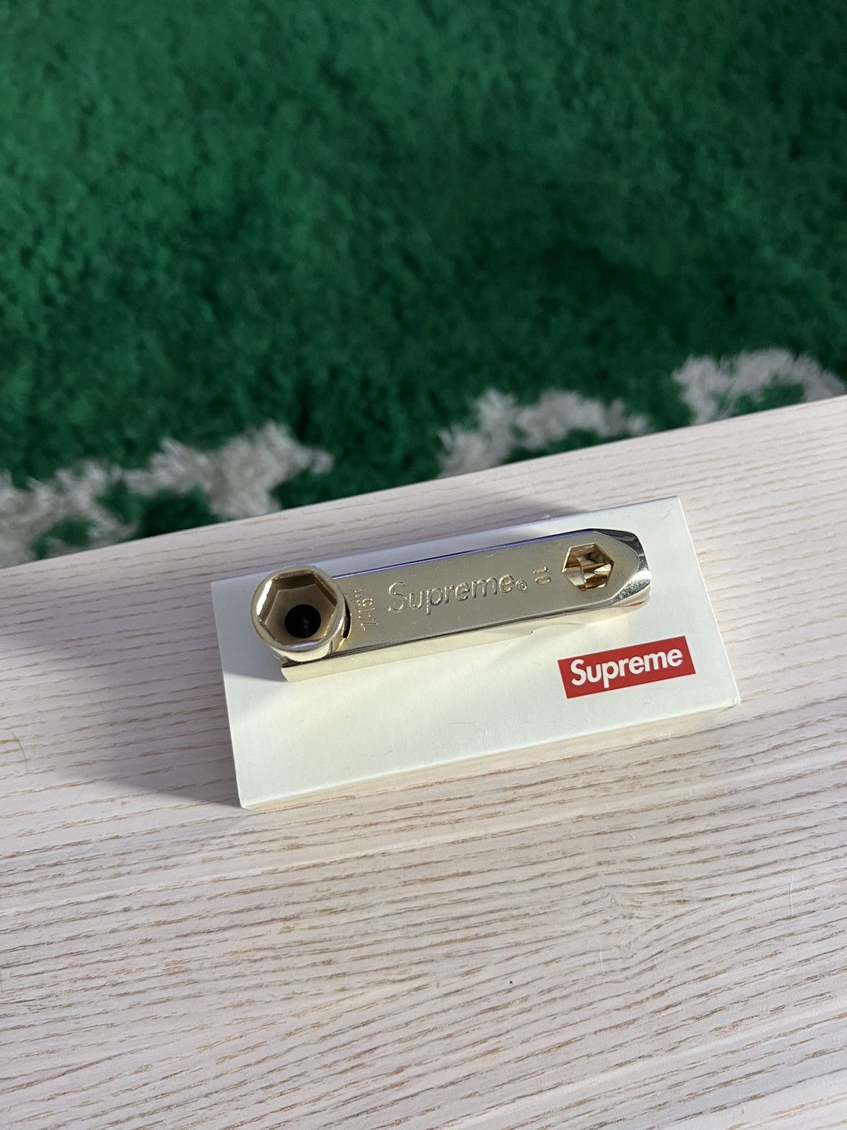 Supreme gold skate tool