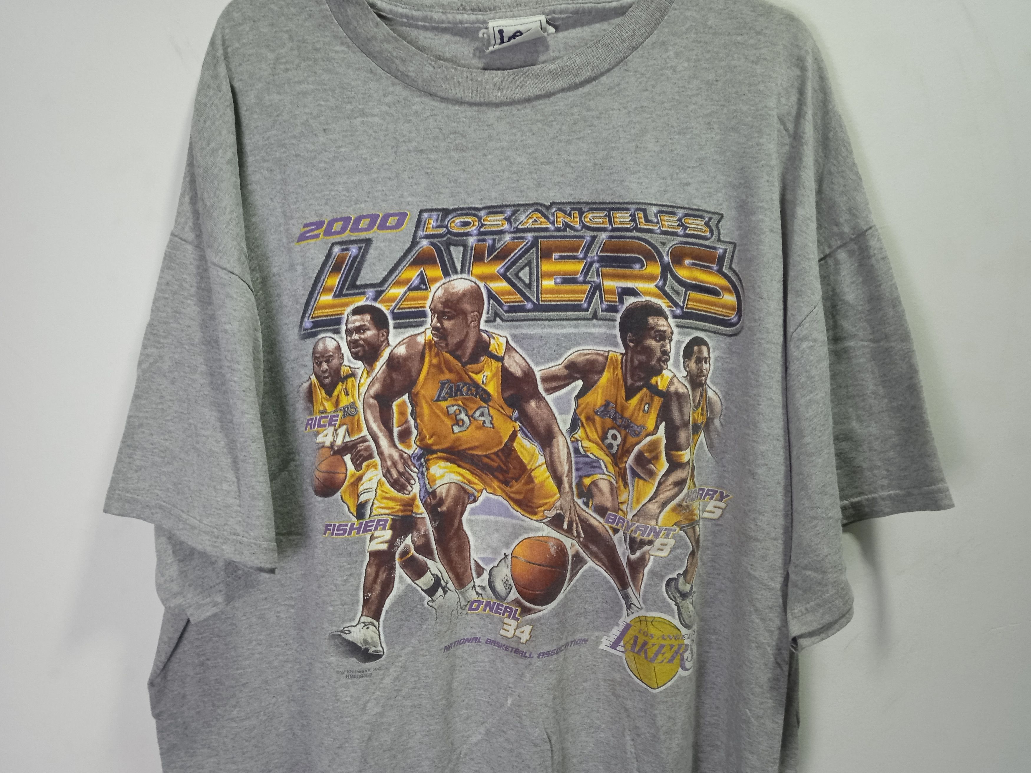 Vintage Thrashed Vintage 00s Lakers Kobe &Shaq T Shirt Frobe Size US XXL / EU 58 / 5 - 2 Thumbnail