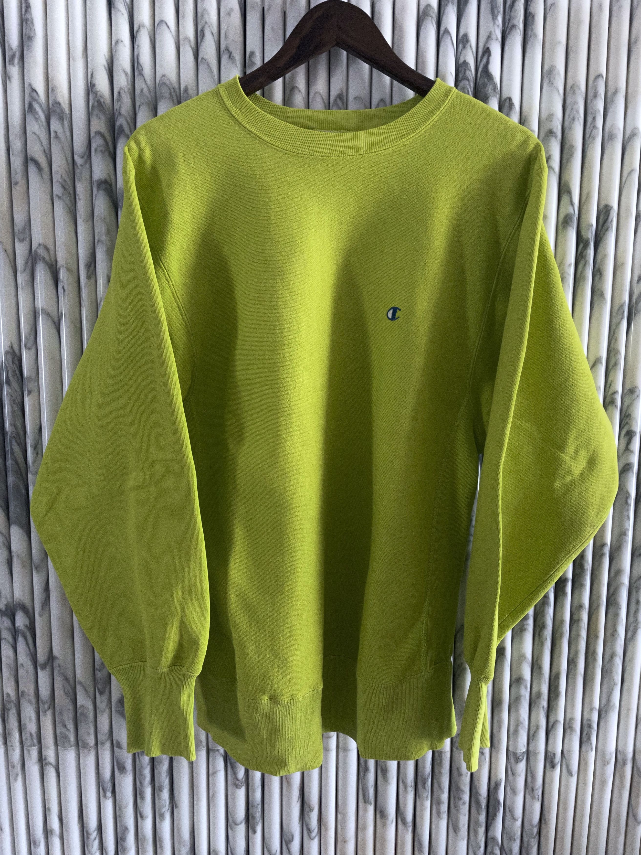 Champion VINTAGE REVERSE WEAVE NEON LIME SWEATSHIRT Size US L / EU 52-54 / 3 - 1 Thumbnail